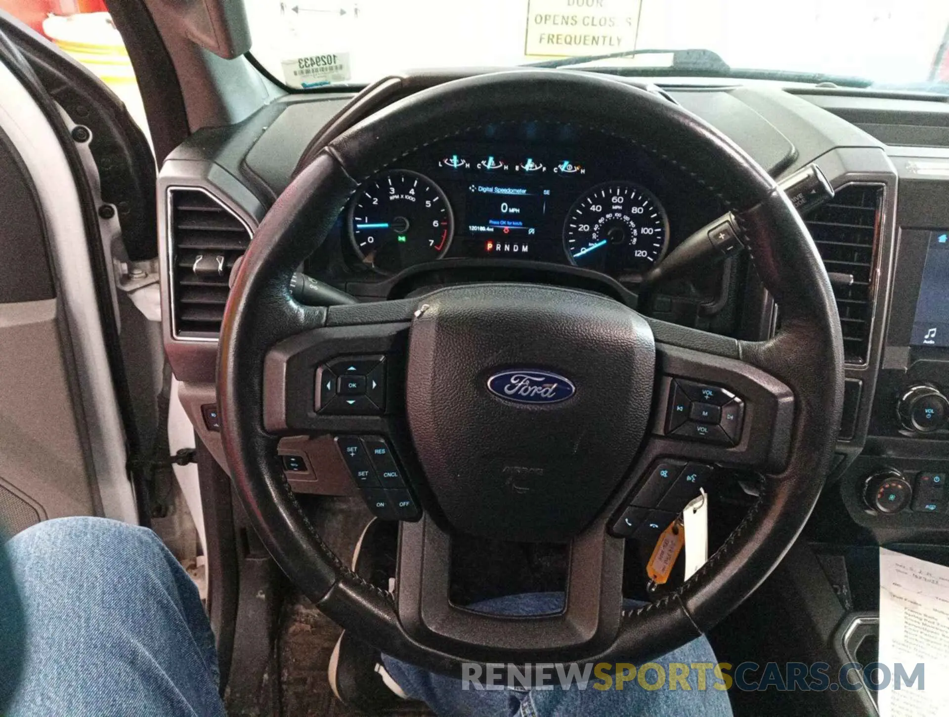 29 fotografías del automóvil dañado 1FTFX1E48KKC43585 FORD F-150 2019