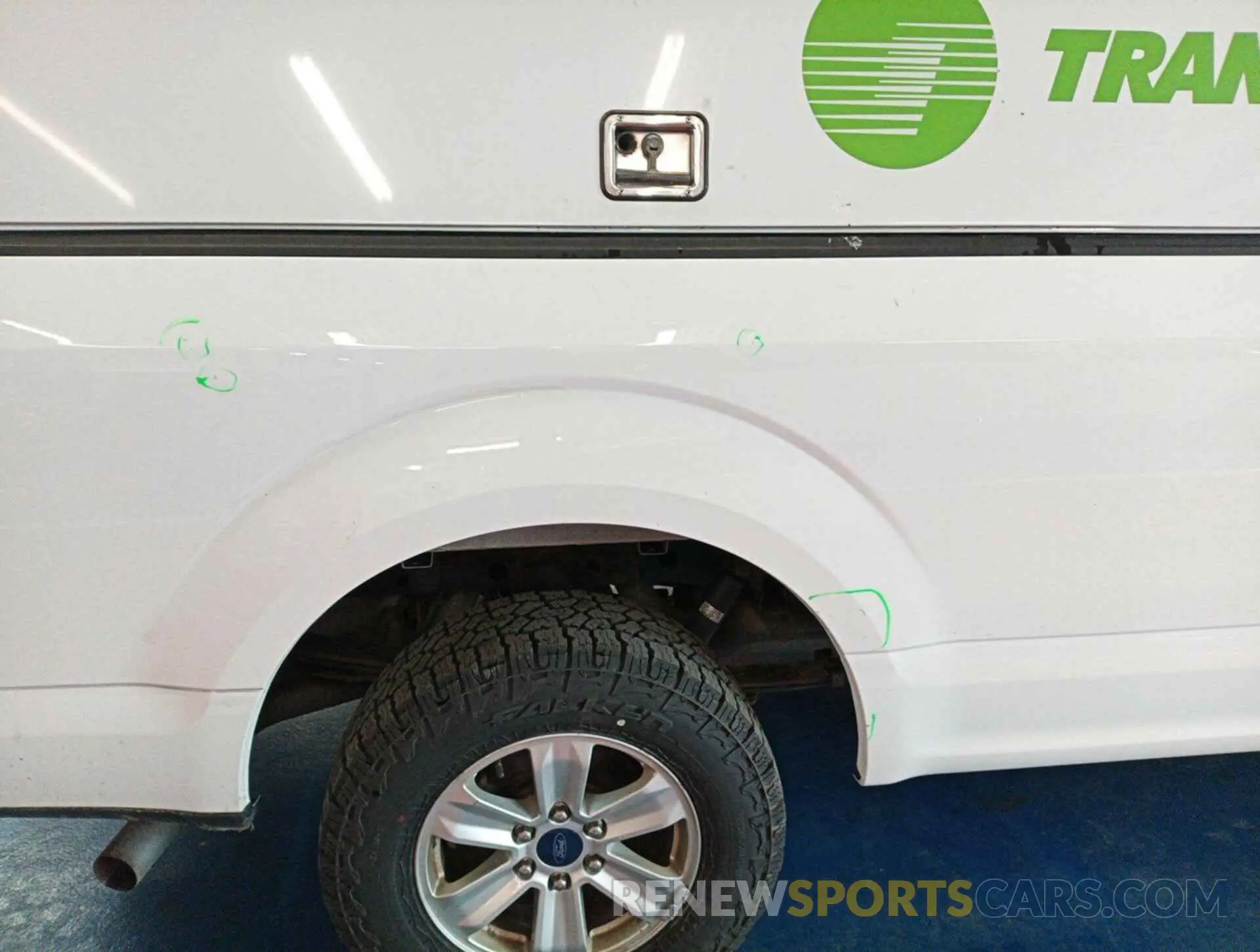 6 fotografías del automóvil dañado 1FTFX1E48KKC43585 FORD F-150 2019