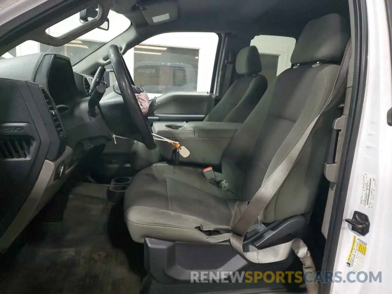 7 fotografías del automóvil dañado 1FTFX1E49KKD00392 FORD F-150 2019