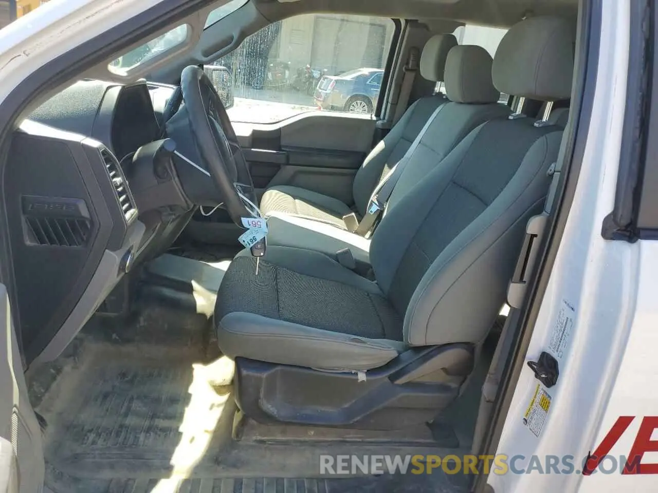 7 fotografías del automóvil dañado 1FTFX1E51KKC81684 FORD F-150 2019