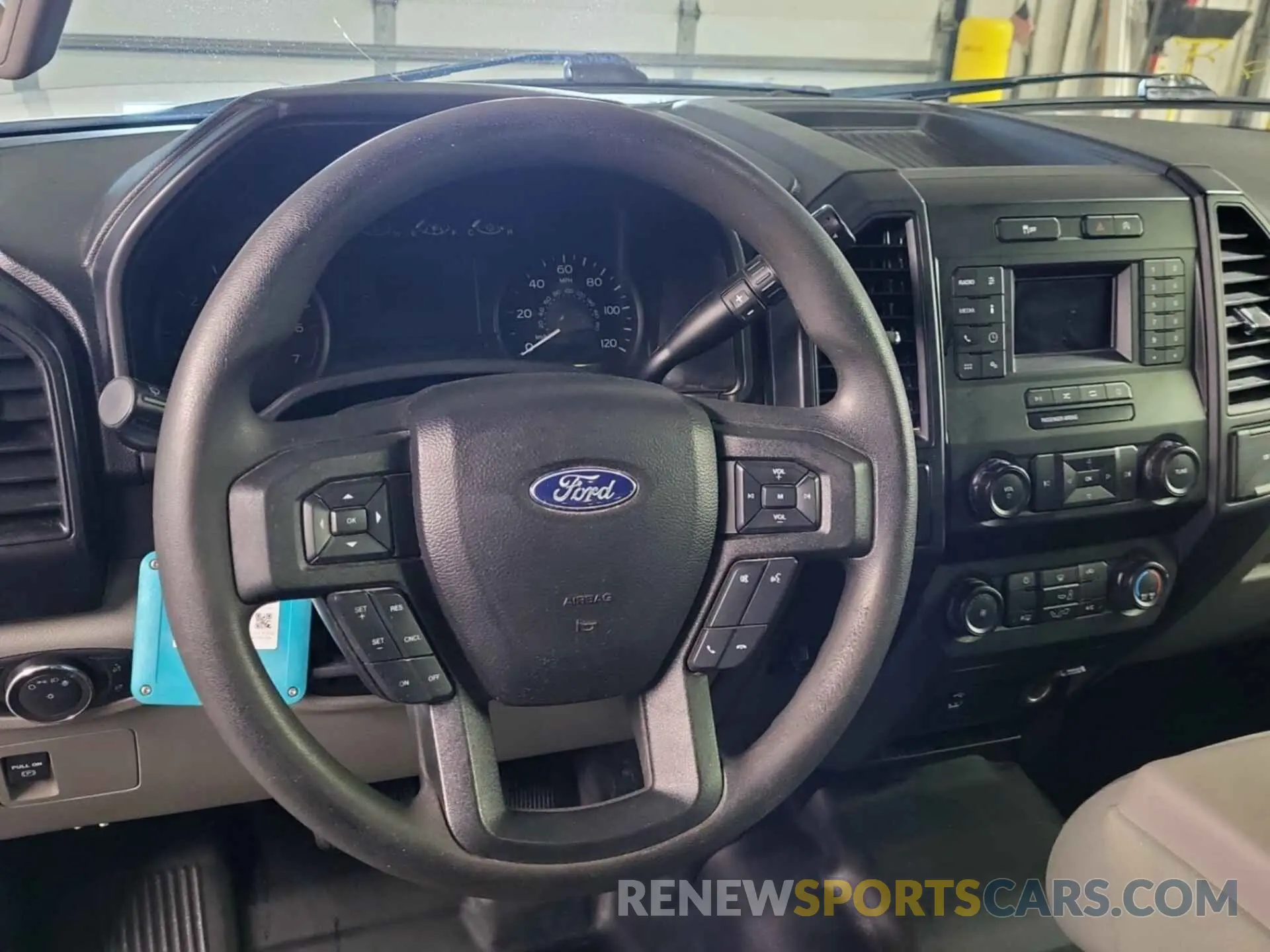 31 fotografías del automóvil dañado 1FTFX1E51KKD83194 FORD F-150 2019