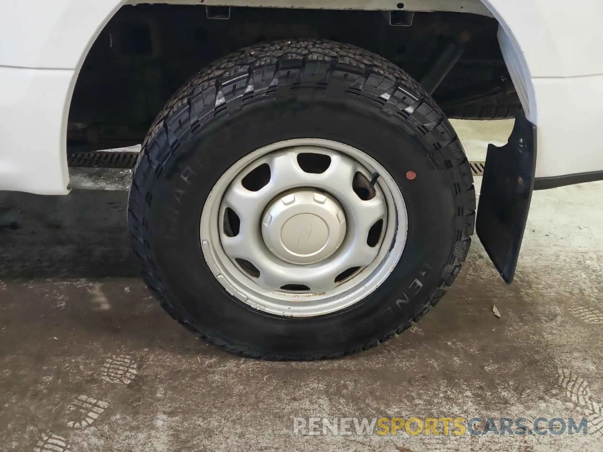 8 fotografías del automóvil dañado 1FTFX1E51KKD83194 FORD F-150 2019