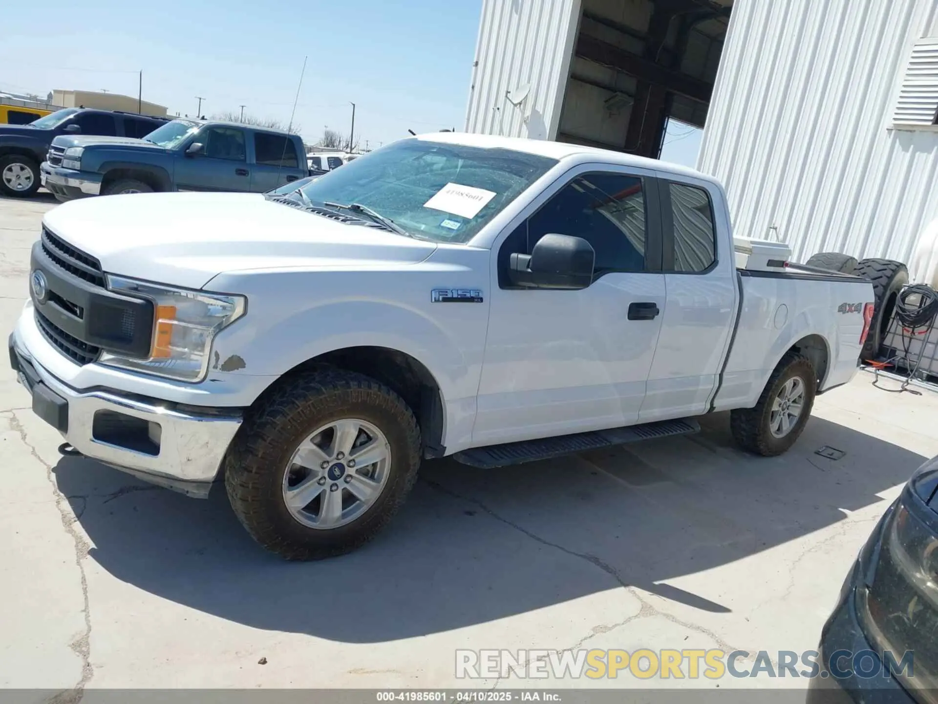 14 fotografías del automóvil dañado 1FTFX1E51KKE85224 FORD F-150 2019