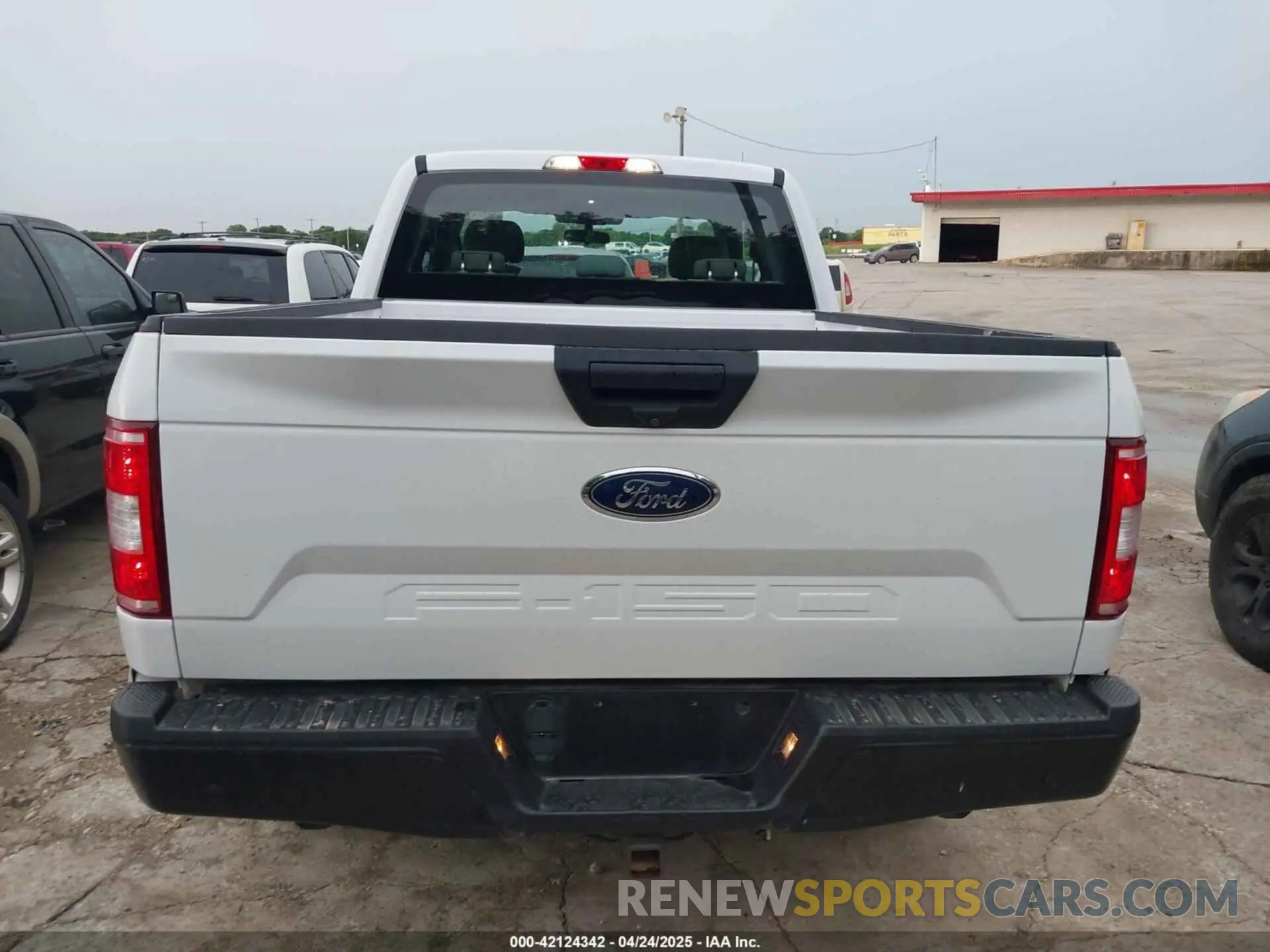 16 fotografías del automóvil dañado 1FTFX1E52KKD85150 FORD F-150 2019