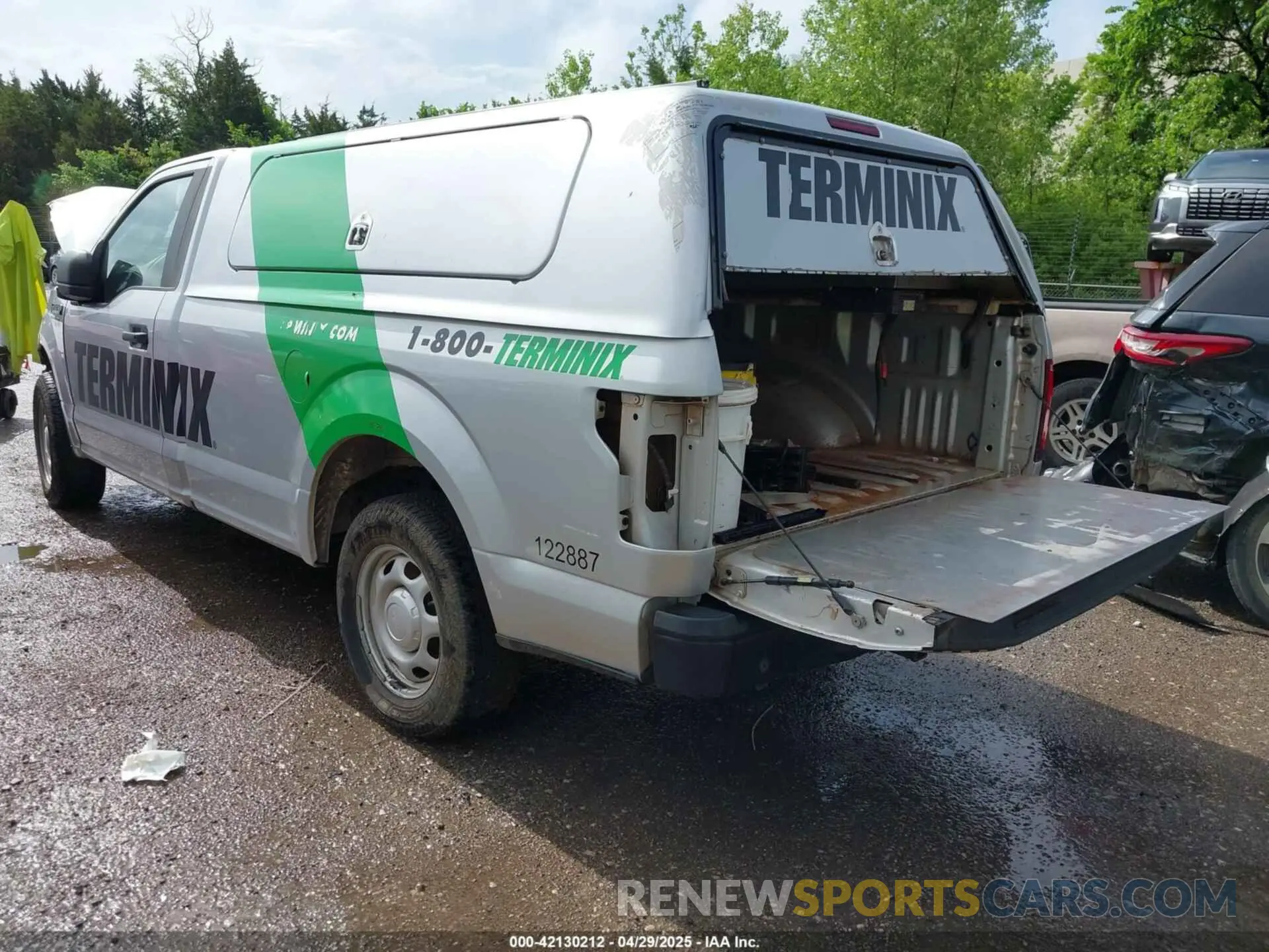 3 fotografías del automóvil dañado 1FTMF1C54KKD52096 FORD F-150 2019