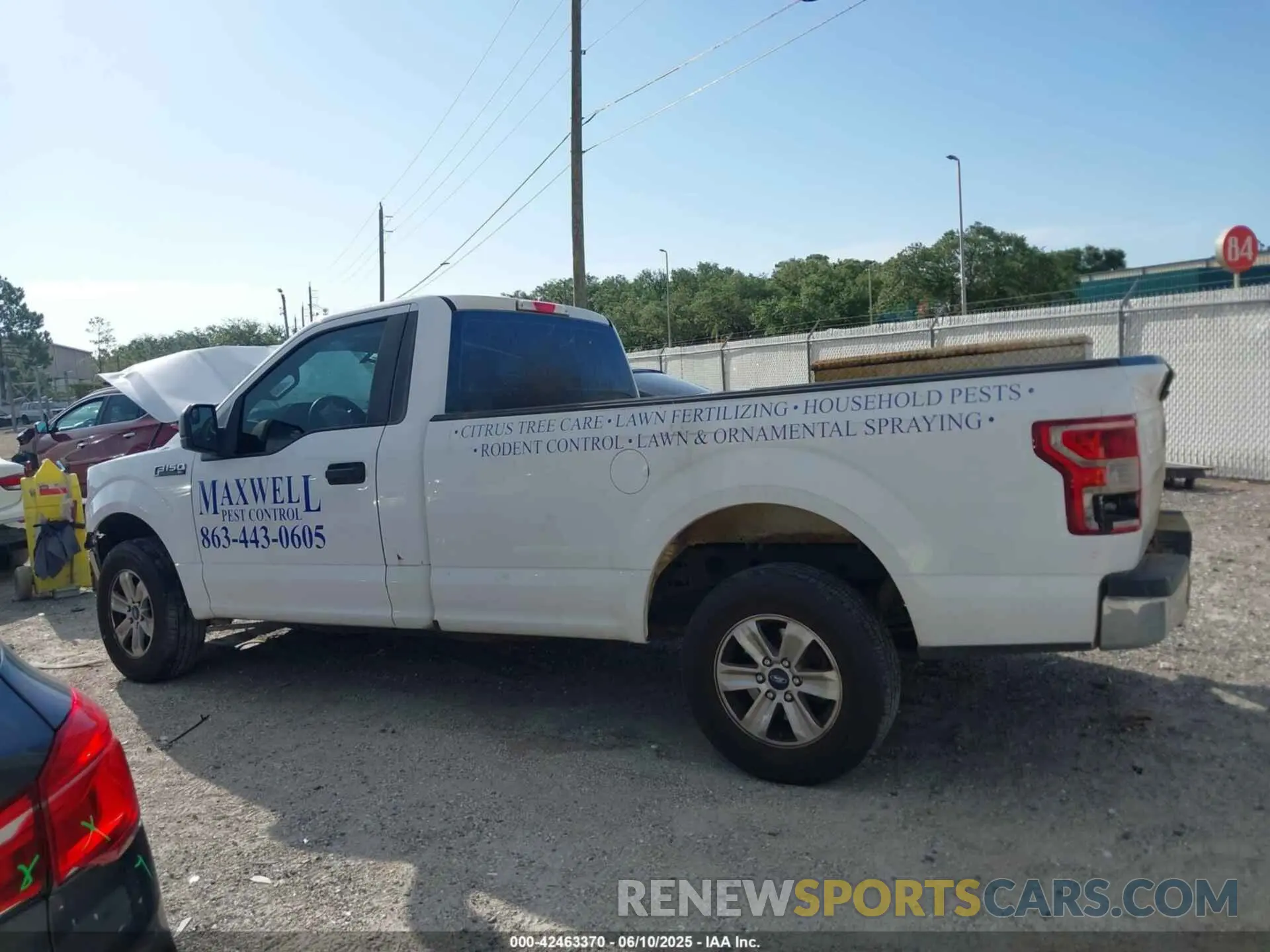 14 fotografías del automóvil dañado 1FTMF1CB3KKD35652 FORD F-150 2019