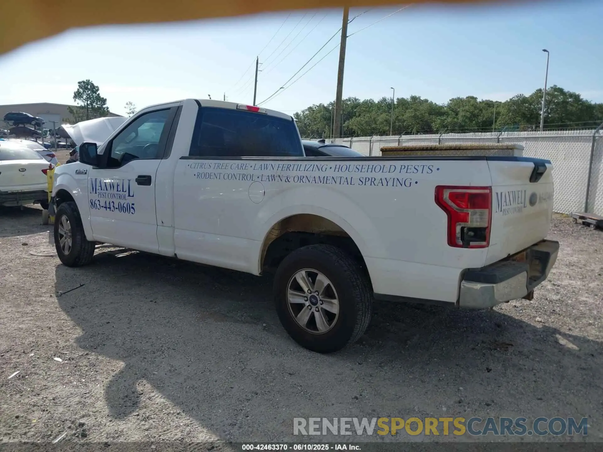 3 fotografías del automóvil dañado 1FTMF1CB3KKD35652 FORD F-150 2019