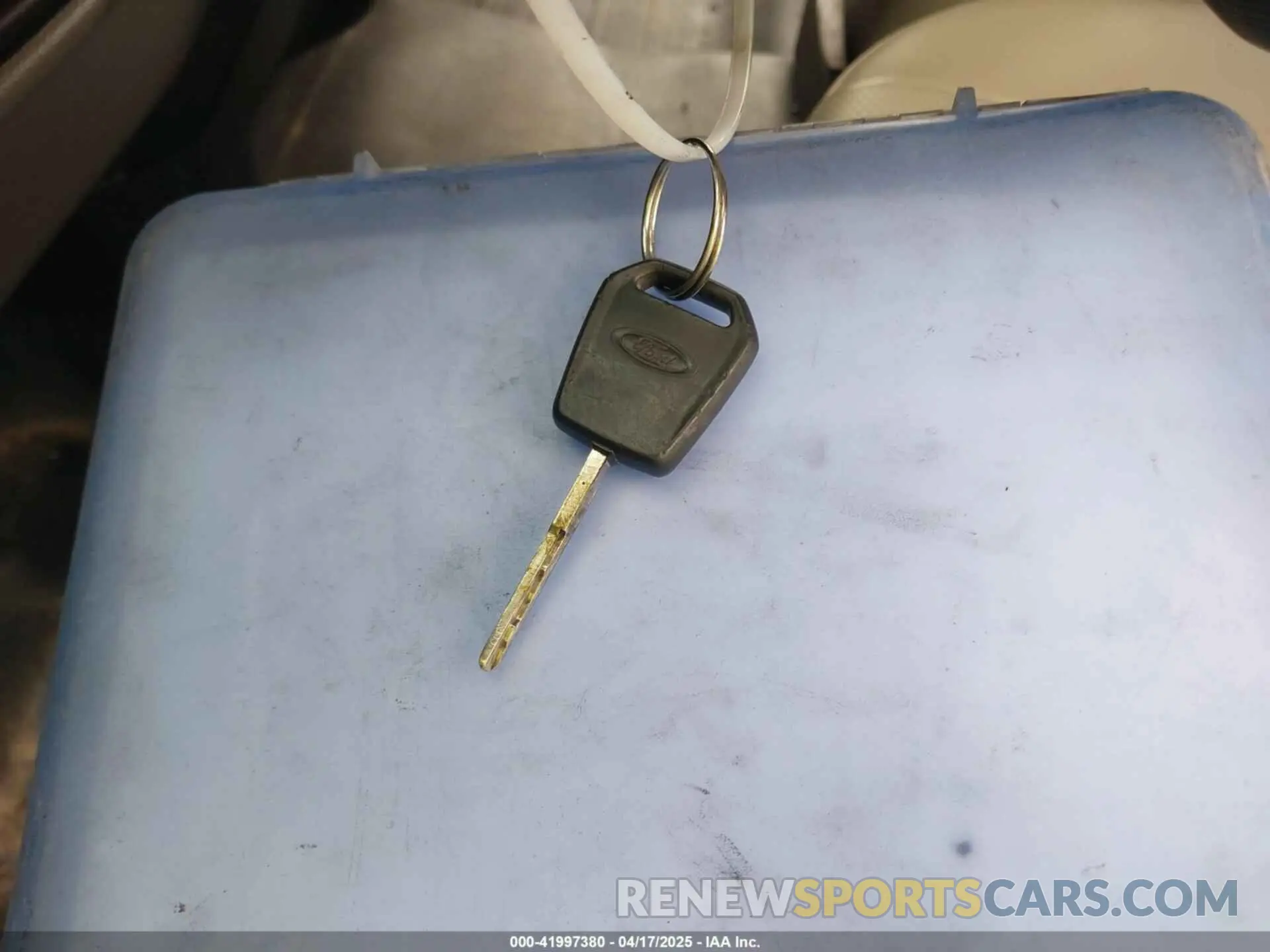 11 fotografías del automóvil dañado 1FTMF1CB5KKC05498 FORD F-150 2019