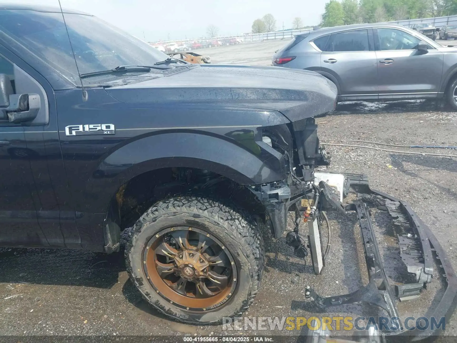 18 fotografías del automóvil dañado 1FTMF1CB7KKD87222 FORD F-150 2019