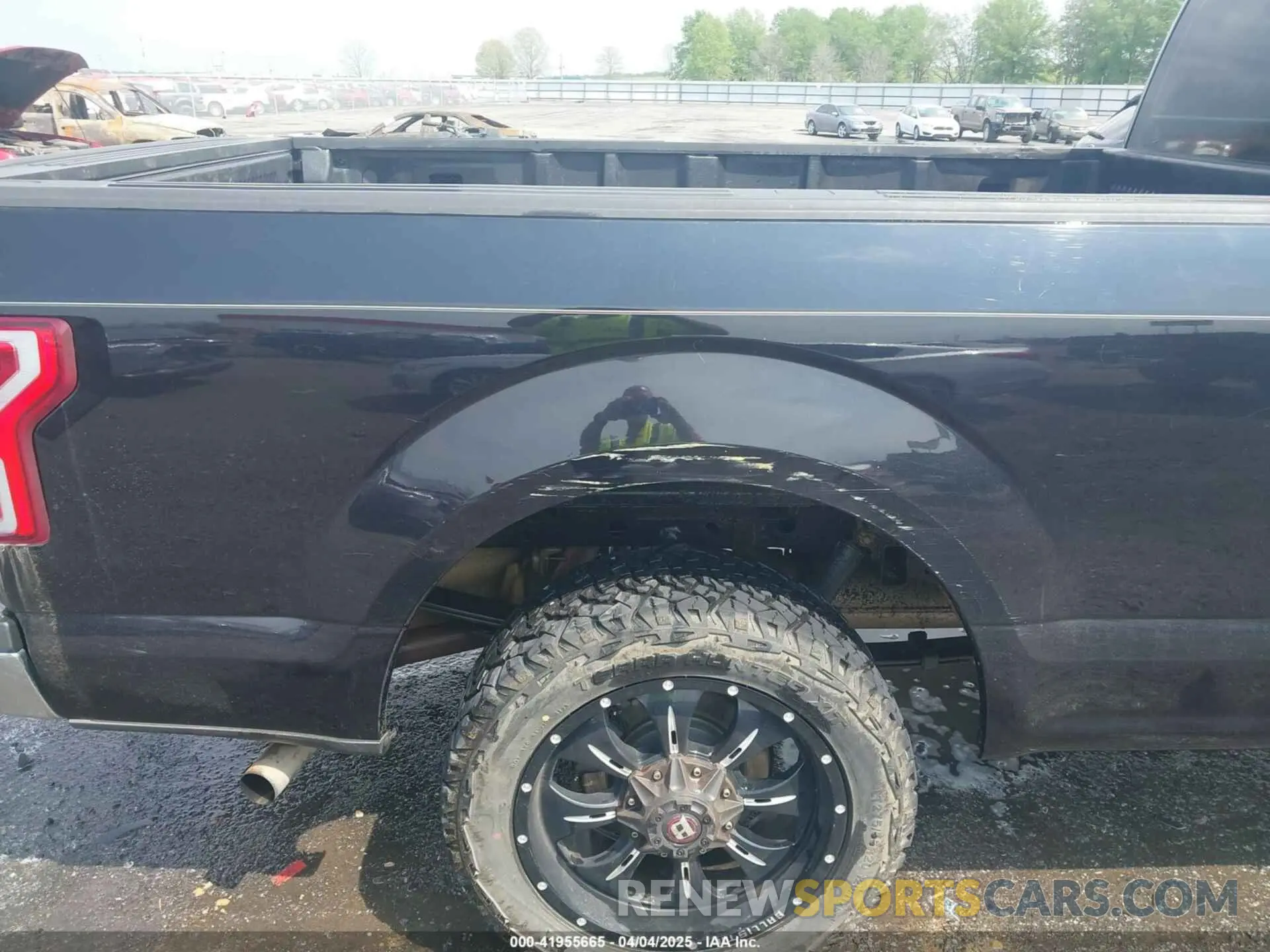 20 fotografías del automóvil dañado 1FTMF1CB7KKD87222 FORD F-150 2019