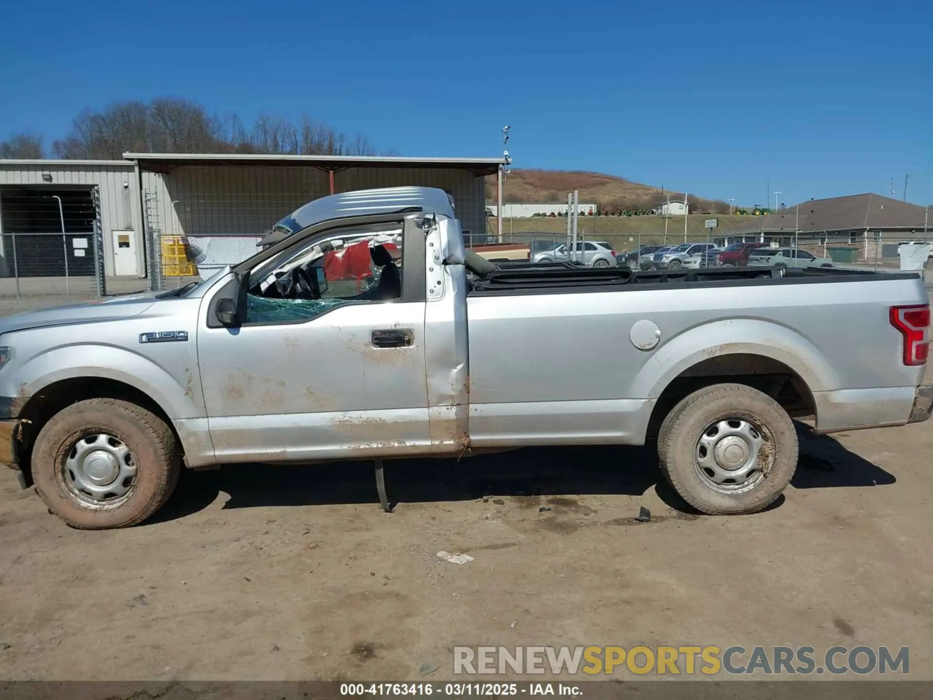 15 fotografías del automóvil dañado 1FTMF1CPXKKC81522 FORD F-150 2019