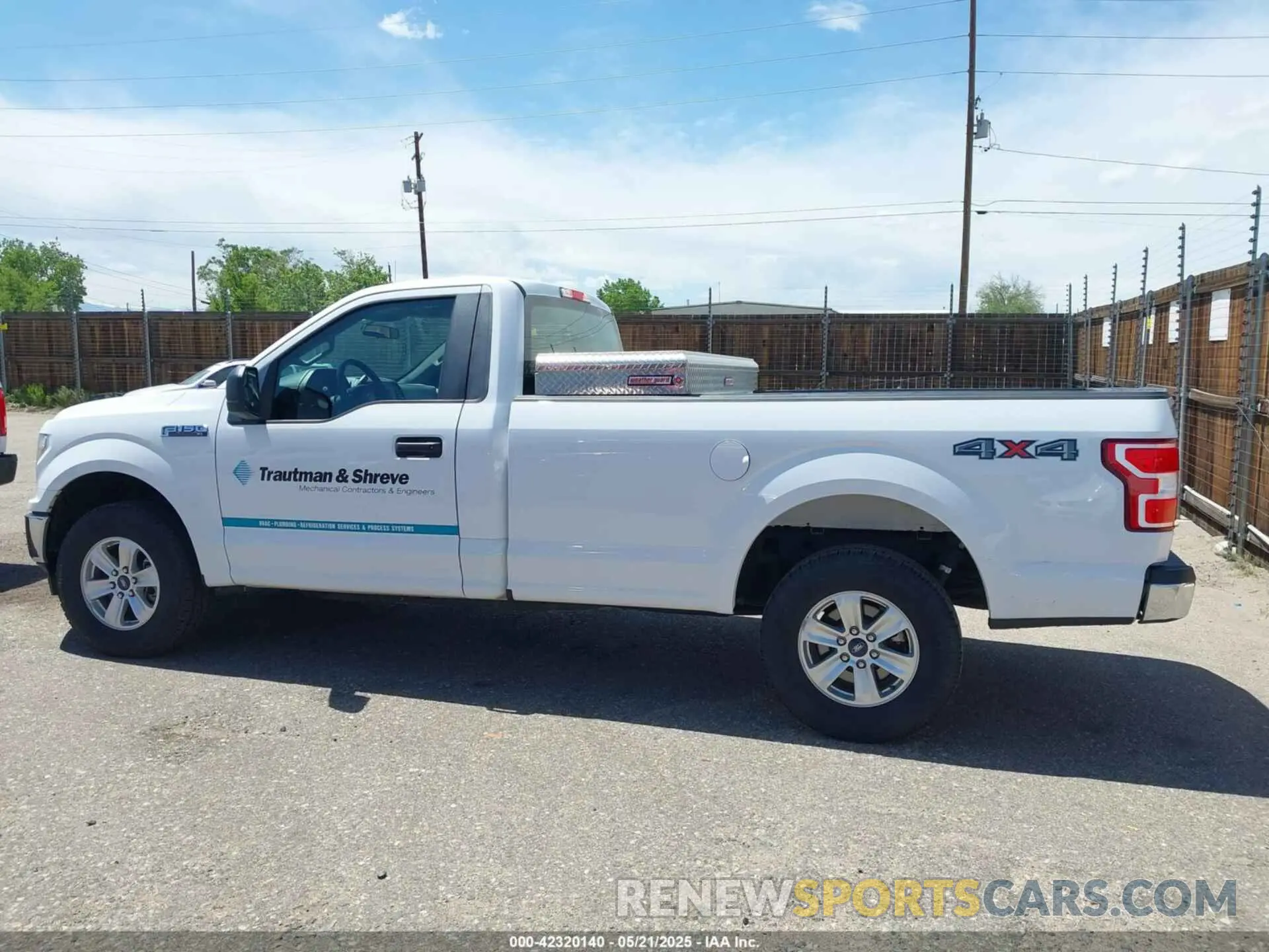 14 fotografías del automóvil dañado 1FTMF1EB1KKF02684 FORD F-150 2019