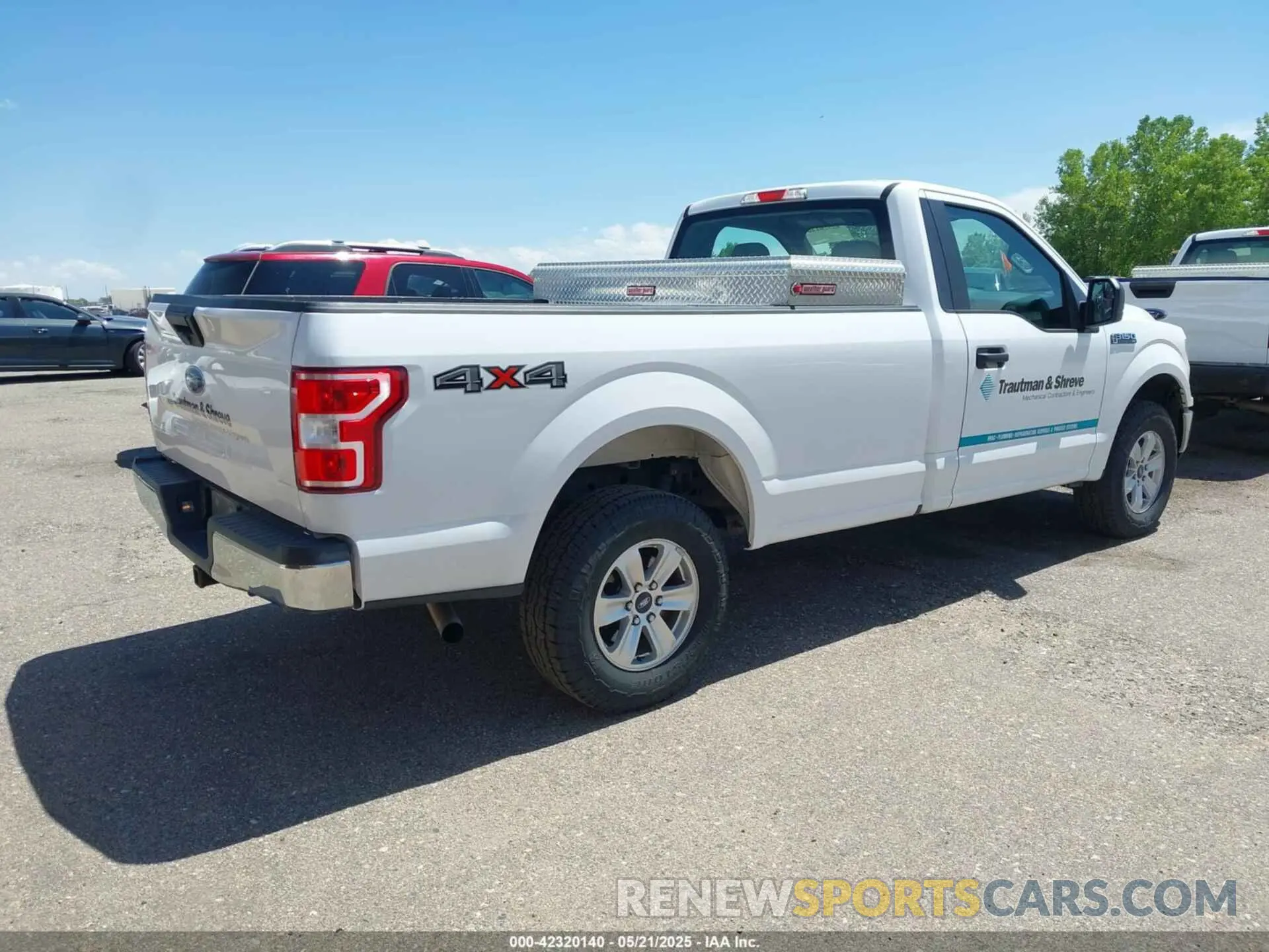 4 fotografías del automóvil dañado 1FTMF1EB1KKF02684 FORD F-150 2019