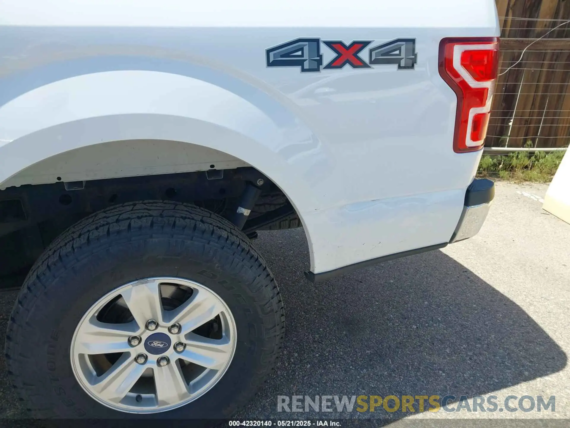 6 fotografías del automóvil dañado 1FTMF1EB1KKF02684 FORD F-150 2019