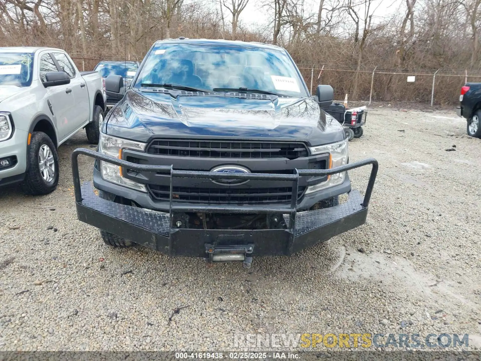 12 fotografías del automóvil dañado 1FTMF1EB6KKE16402 FORD F-150 2019