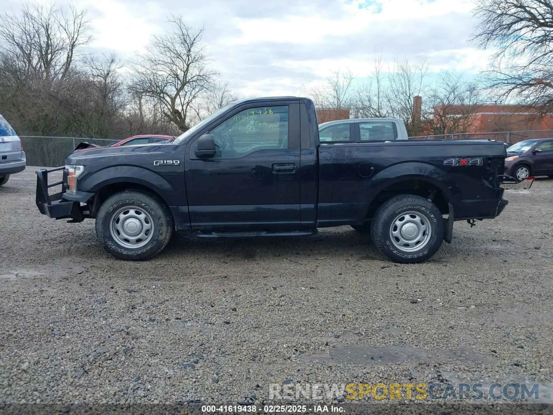 14 fotografías del automóvil dañado 1FTMF1EB6KKE16402 FORD F-150 2019