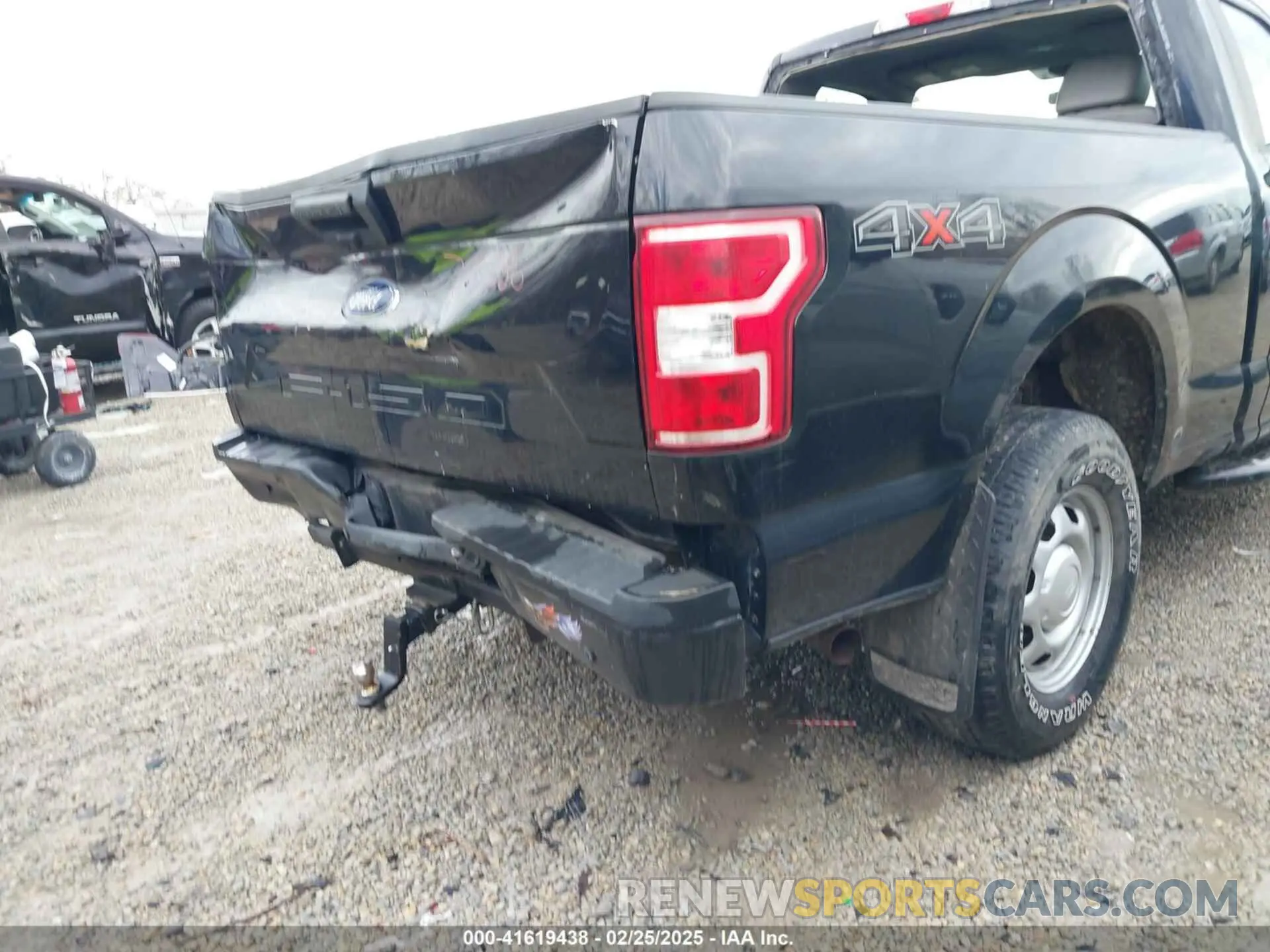 17 fotografías del automóvil dañado 1FTMF1EB6KKE16402 FORD F-150 2019