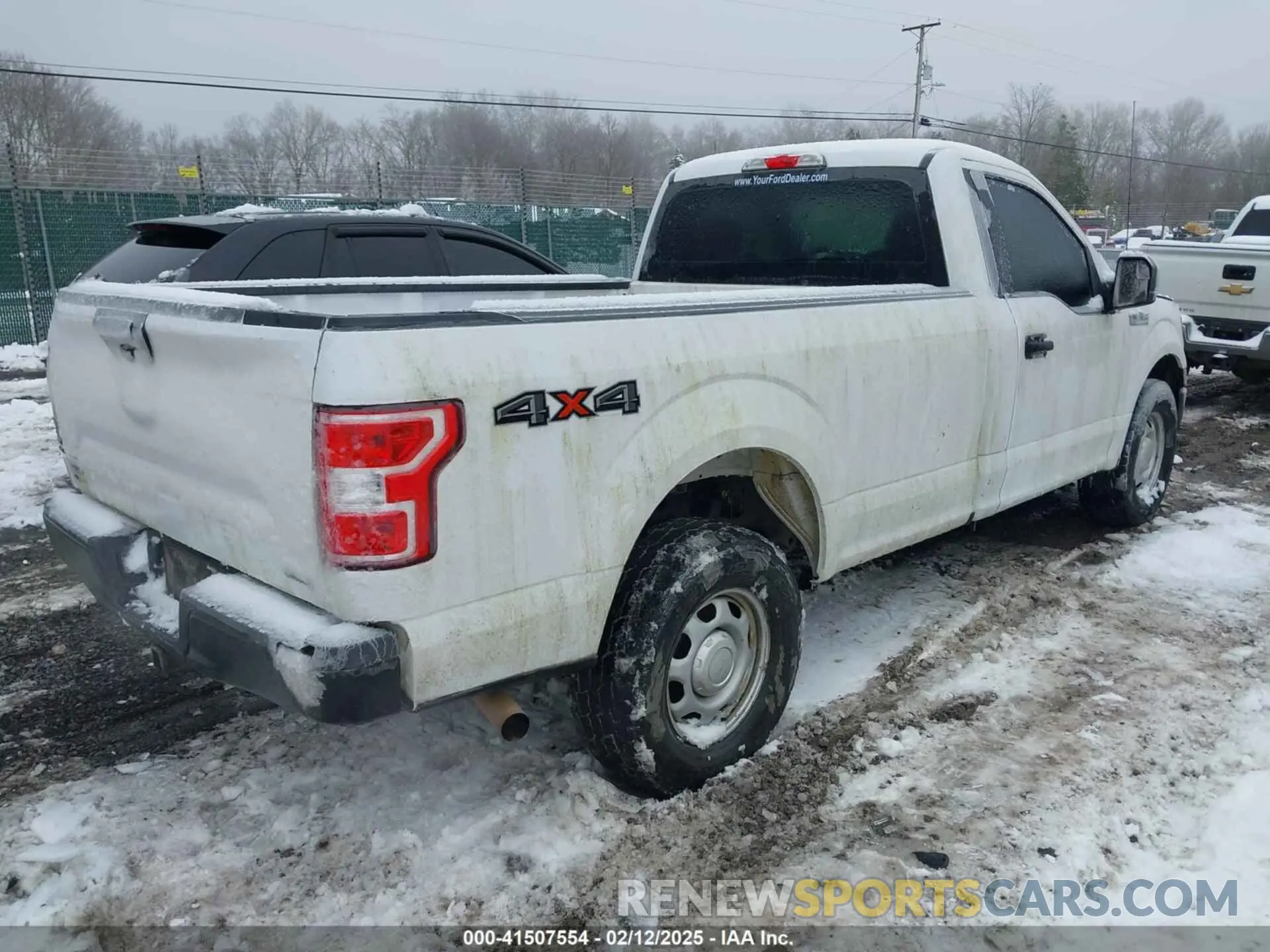 4 fotografías del automóvil dañado 1FTNF1E40KKC29128 FORD F-150 2019