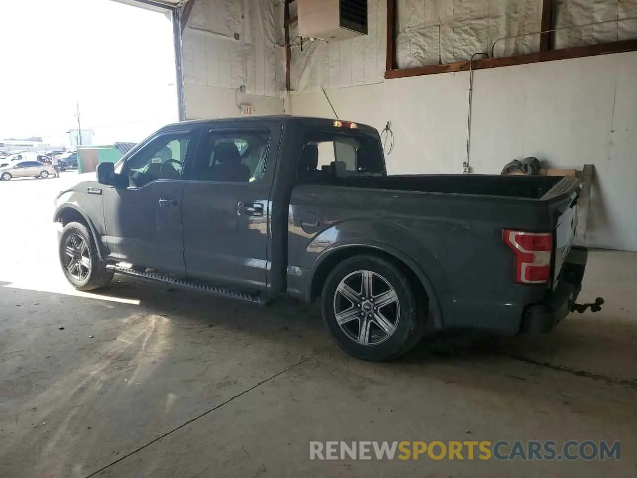 2 fotografías del automóvil dañado 1FTEW1C51LFA79701 FORD F-150 2020