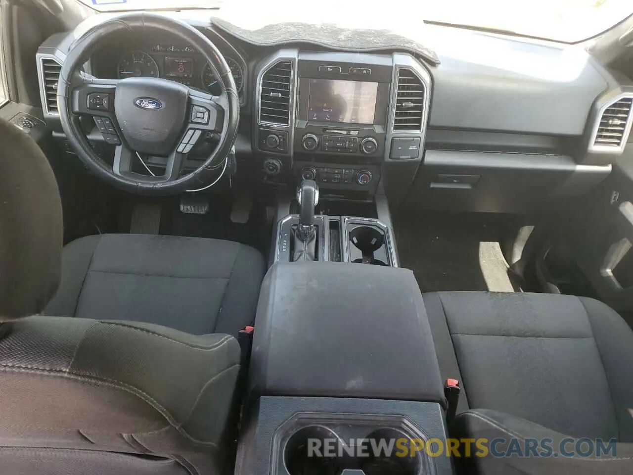 8 fotografías del automóvil dañado 1FTEW1C51LKF53637 FORD F-150 2020