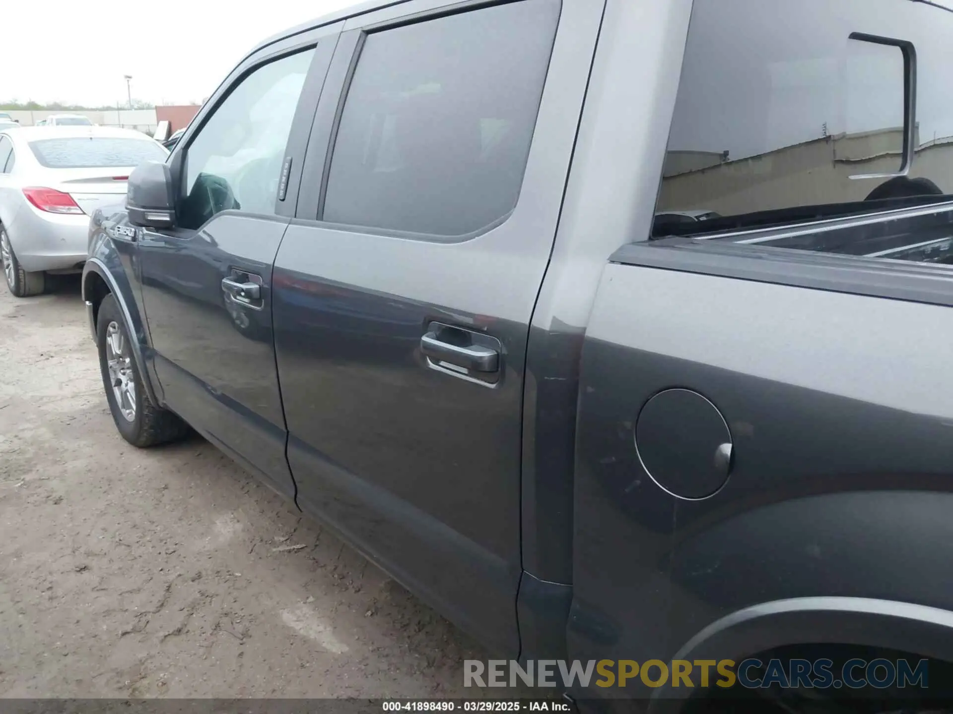 14 fotografías del automóvil dañado 1FTEW1C5XLFA97159 FORD F-150 2020