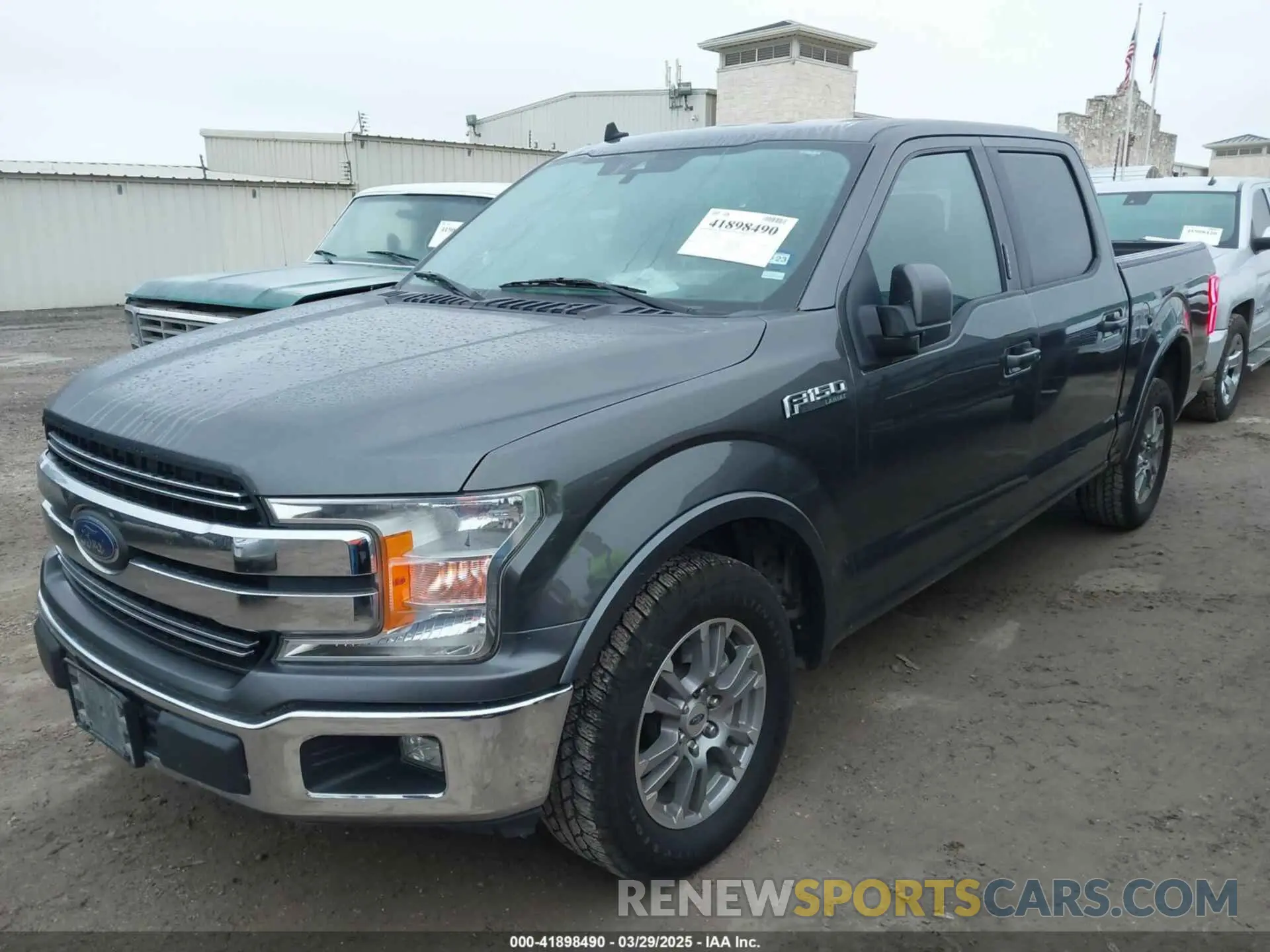2 fotografías del automóvil dañado 1FTEW1C5XLFA97159 FORD F-150 2020