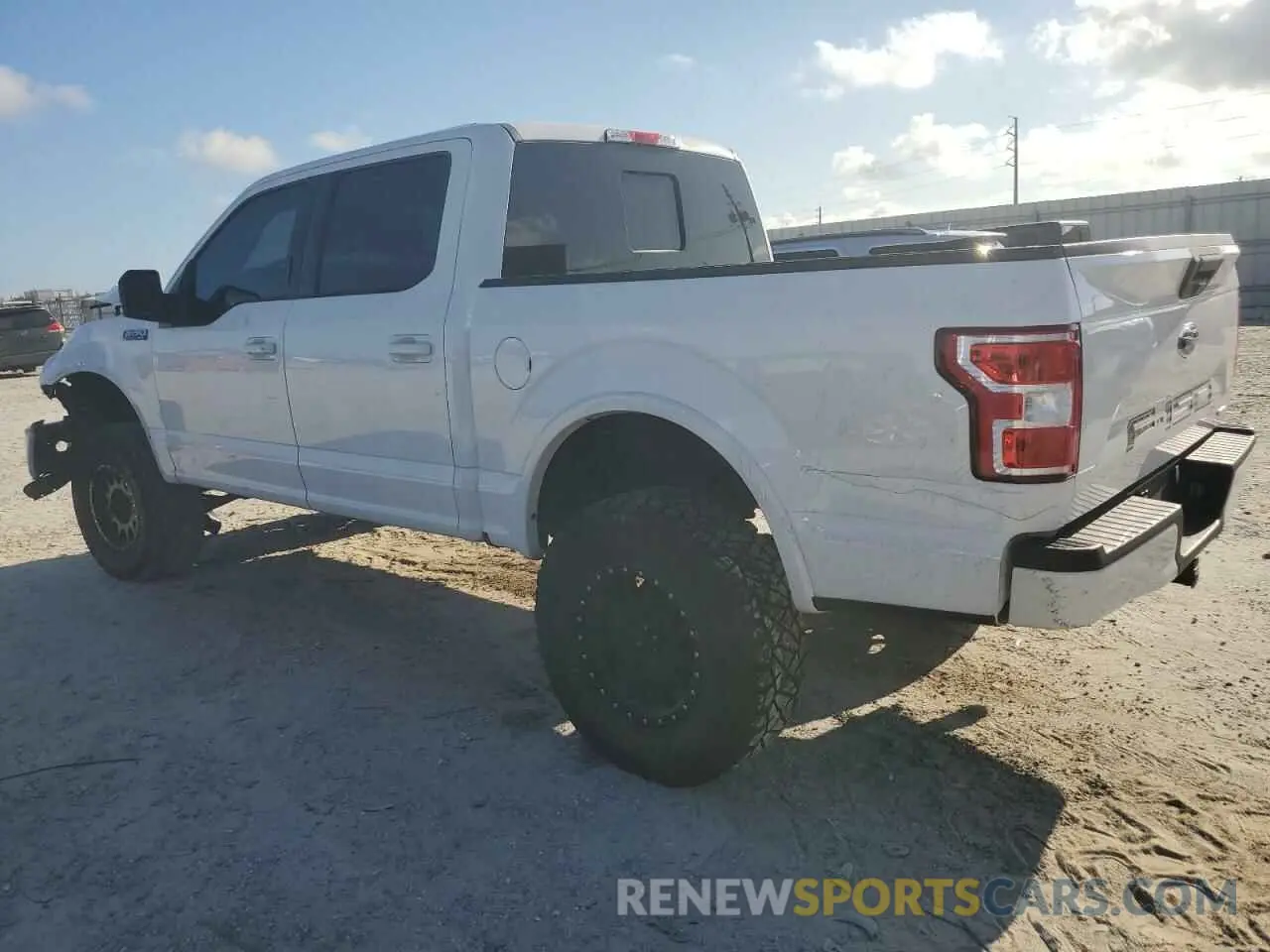 2 fotografías del automóvil dañado 1FTEW1CP0LKE91519 FORD F-150 2020