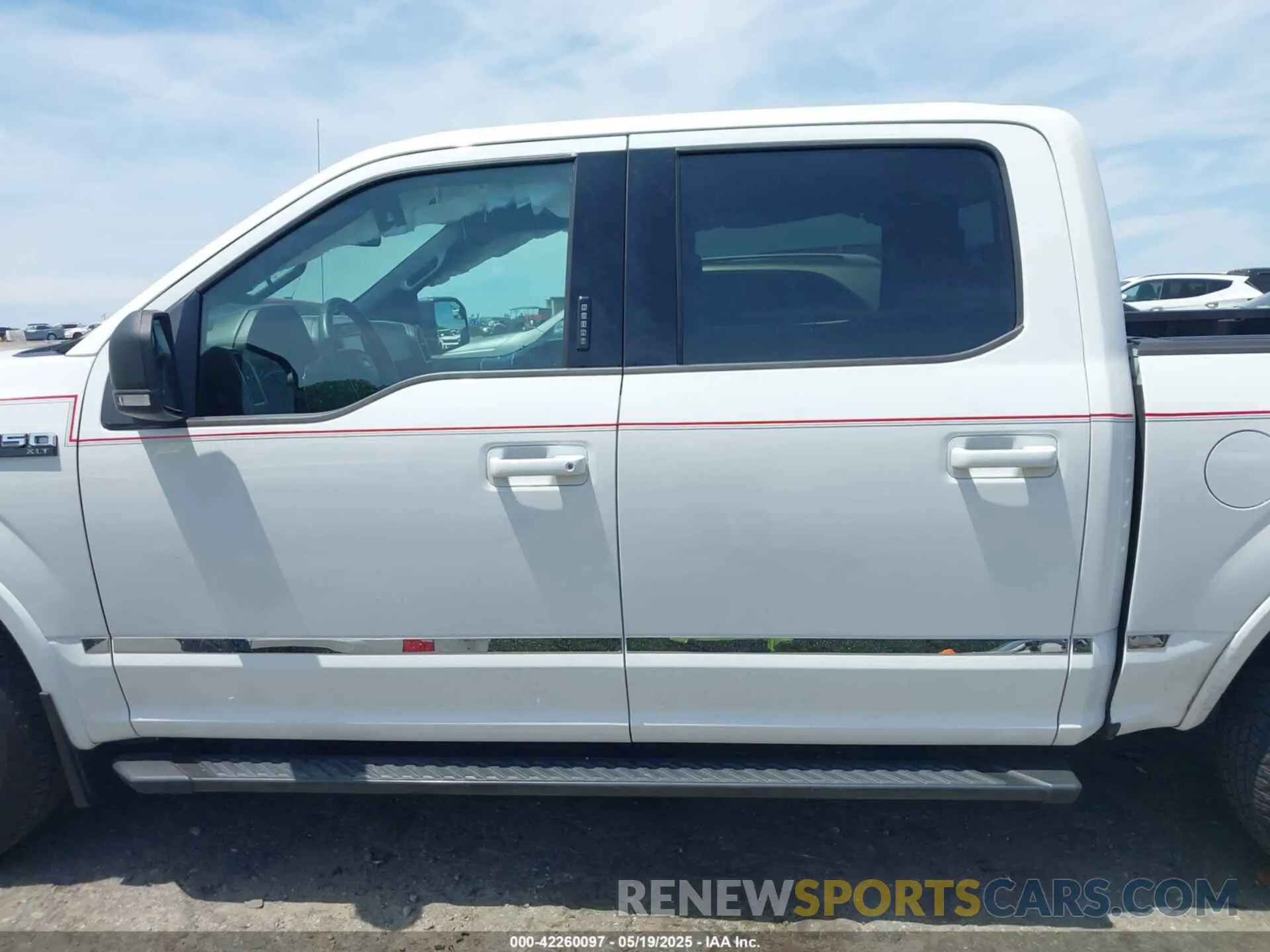 14 fotografías del automóvil dañado 1FTEW1CP1LFC62534 FORD F-150 2020
