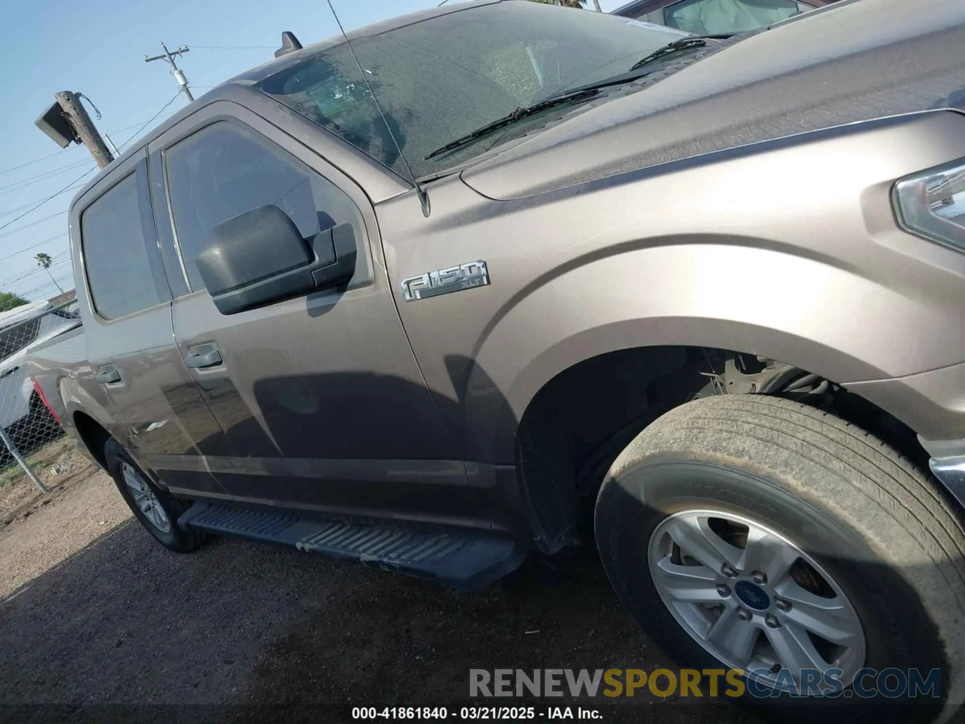 14 fotografías del automóvil dañado 1FTEW1CP2LFB20385 FORD F-150 2020
