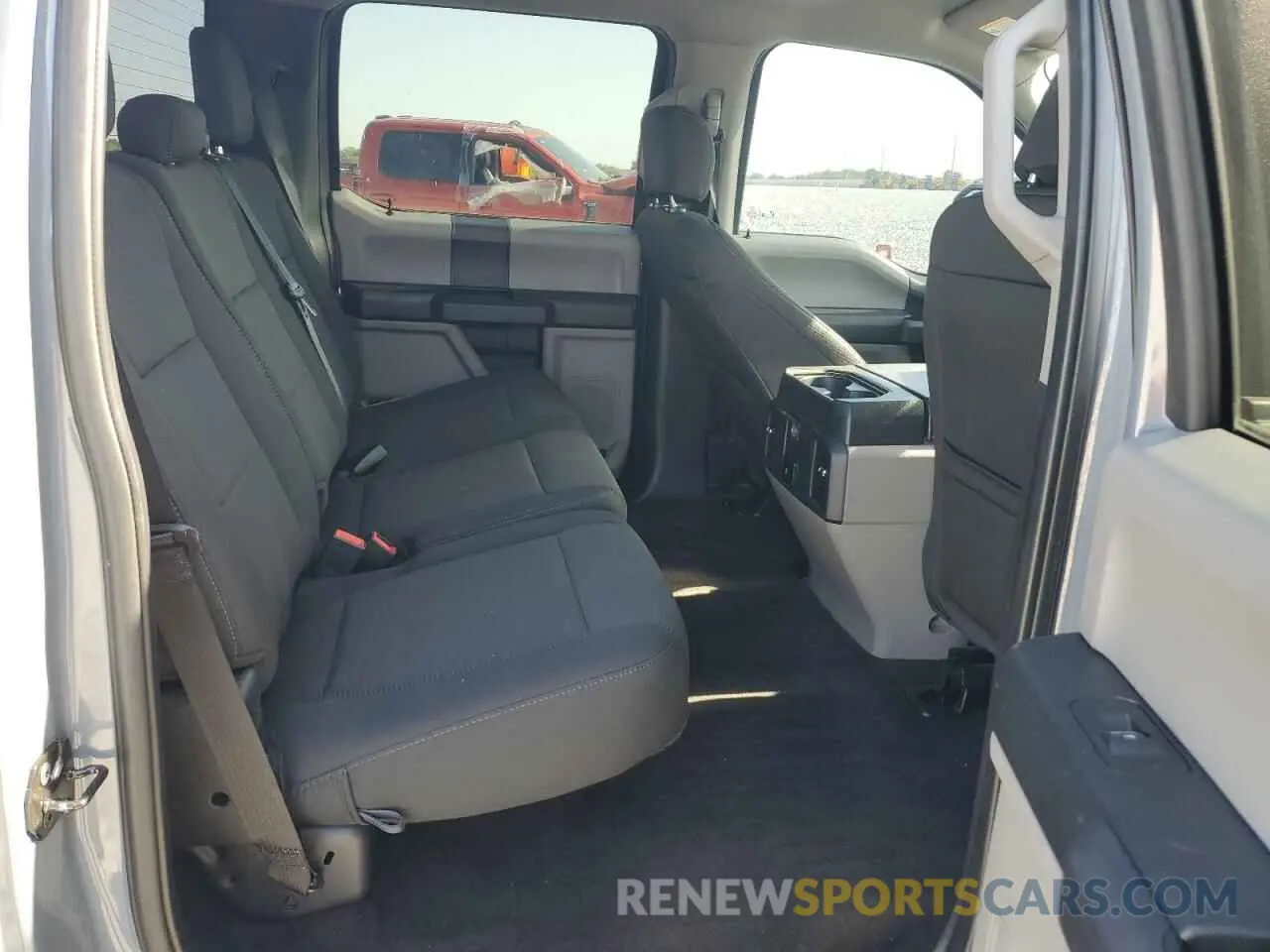 10 fotografías del automóvil dañado 1FTEW1CP2LKE23044 FORD F-150 2020