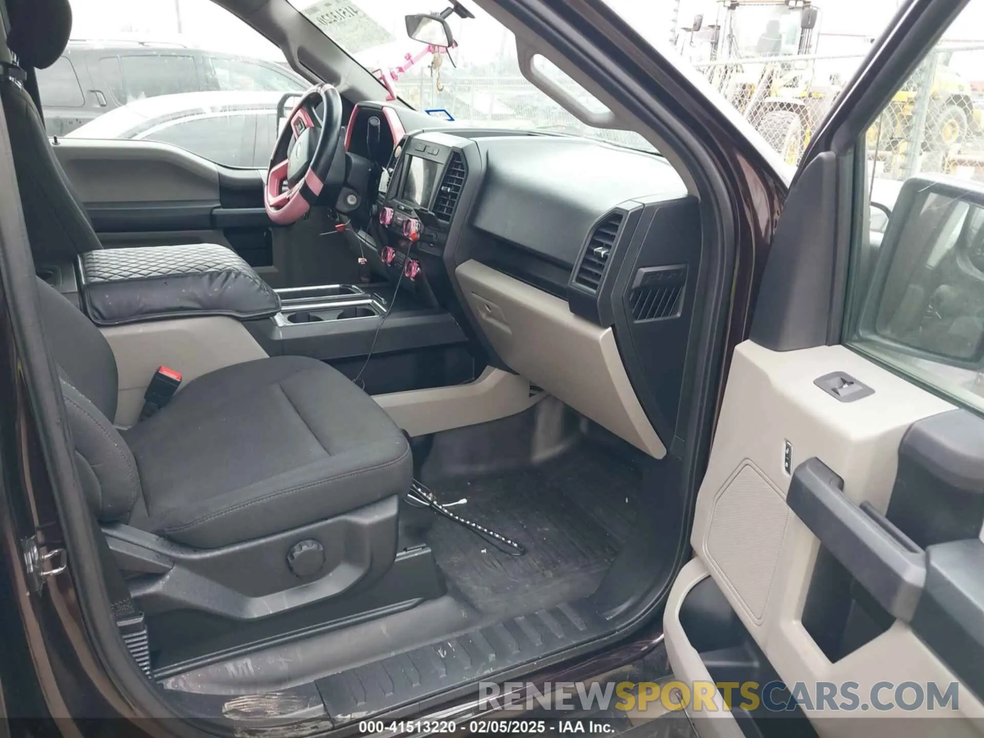 5 fotografías del automóvil dañado 1FTEW1CP2LKE93367 FORD F-150 2020