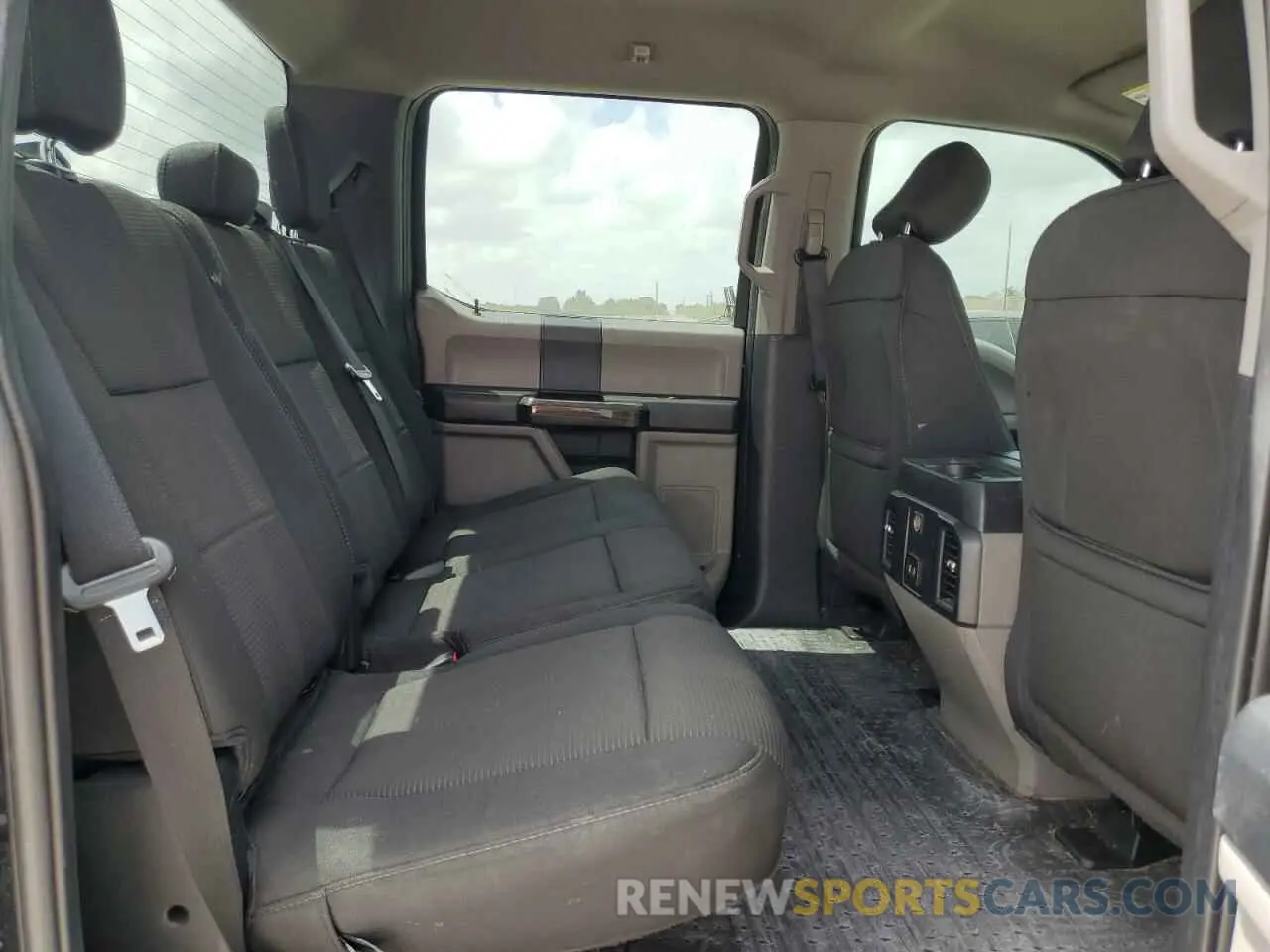 10 fotografías del automóvil dañado 1FTEW1CP3LFC38879 FORD F-150 2020