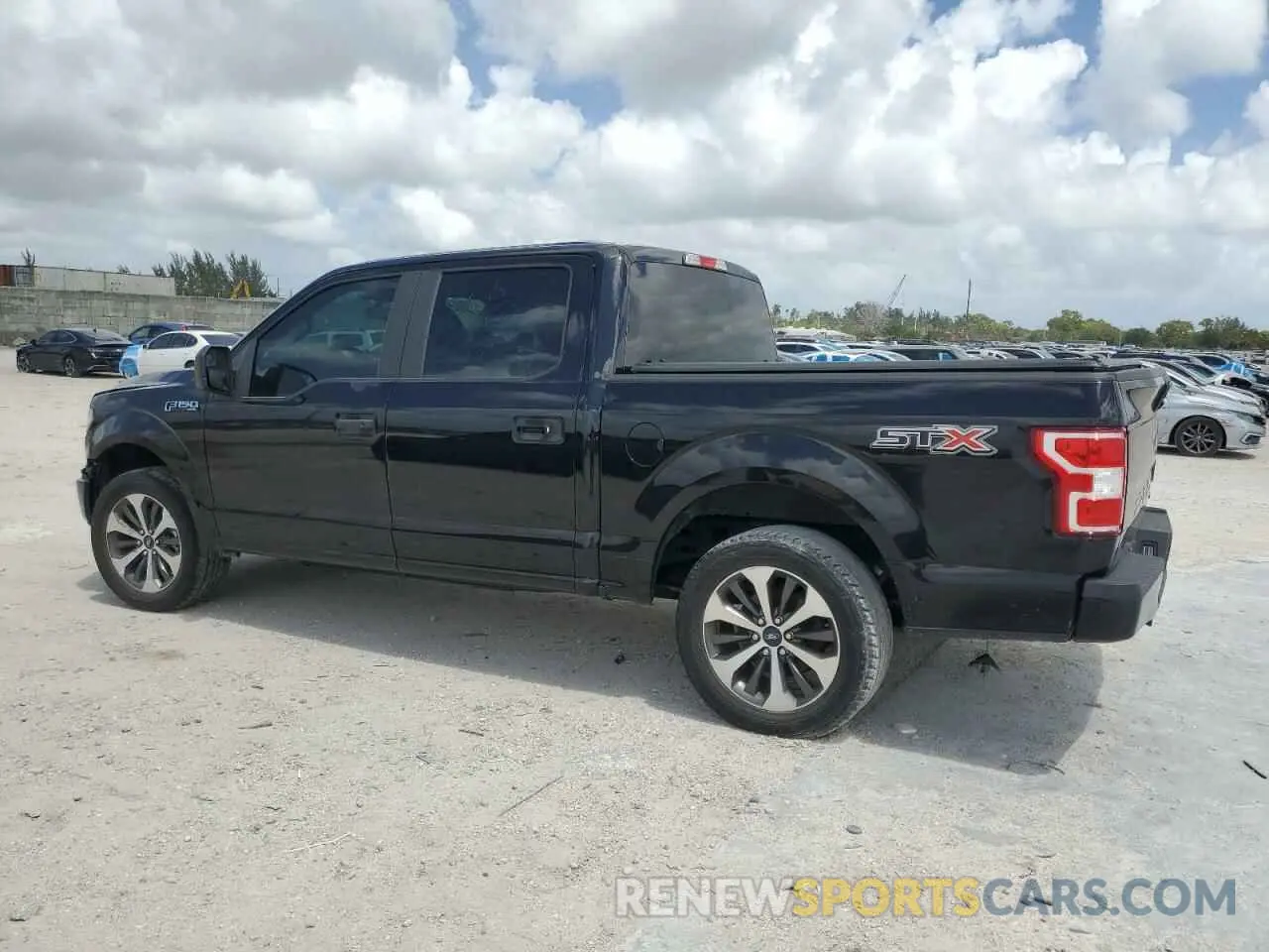 2 fotografías del automóvil dañado 1FTEW1CP3LFC38879 FORD F-150 2020