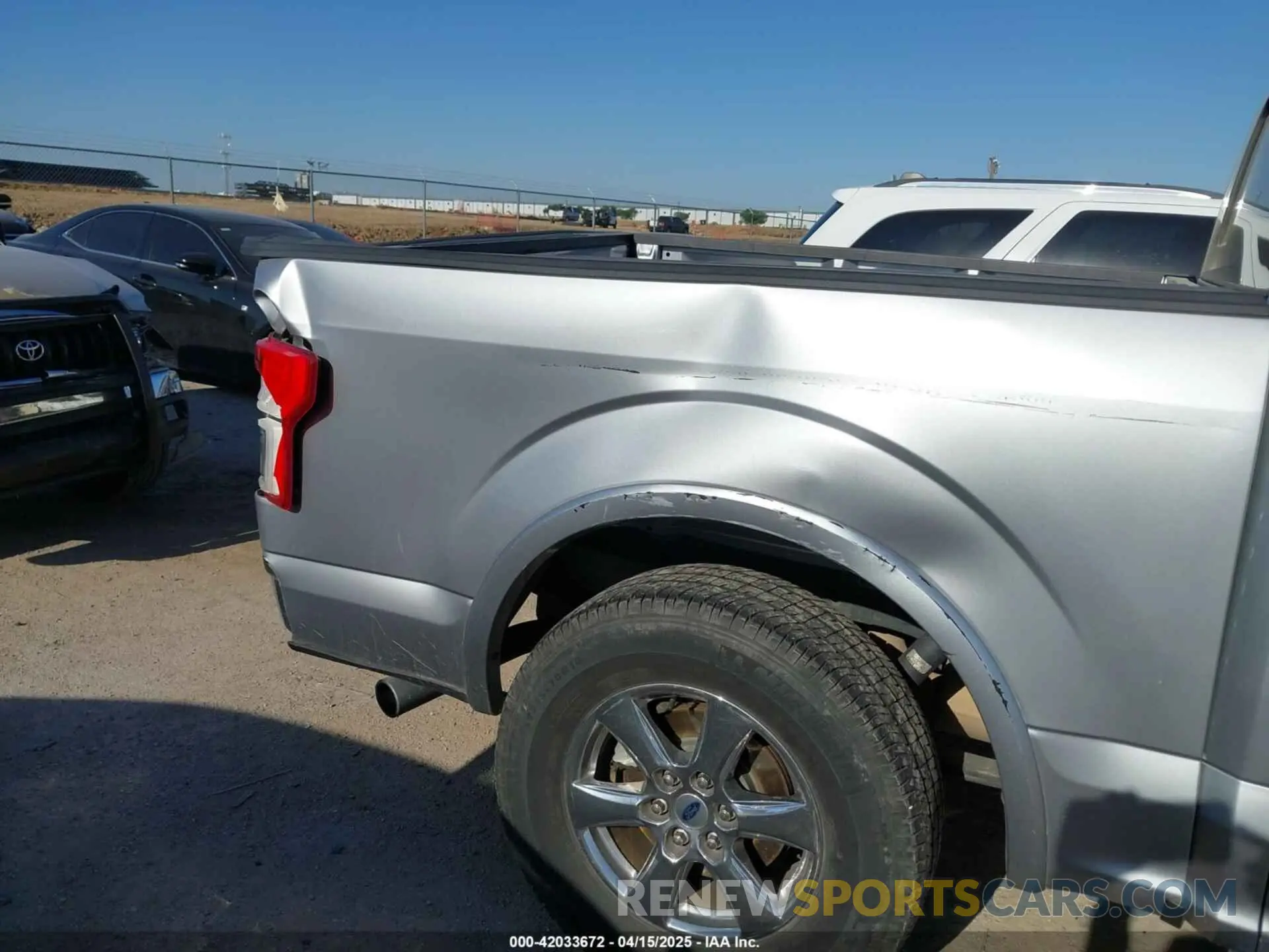 17 fotografías del automóvil dañado 1FTEW1CP3LKD43753 FORD F-150 2020