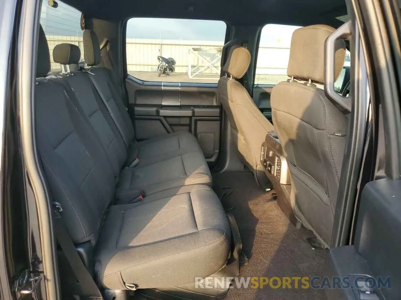 11 fotografías del automóvil dañado 1FTEW1CP5LKE92813 FORD F-150 2020
