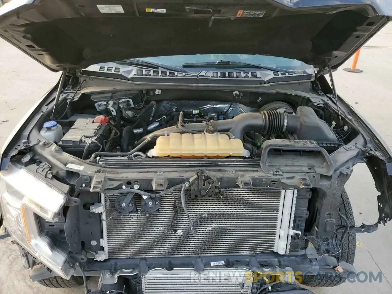 13 fotografías del automóvil dañado 1FTEW1CP5LKE92813 FORD F-150 2020