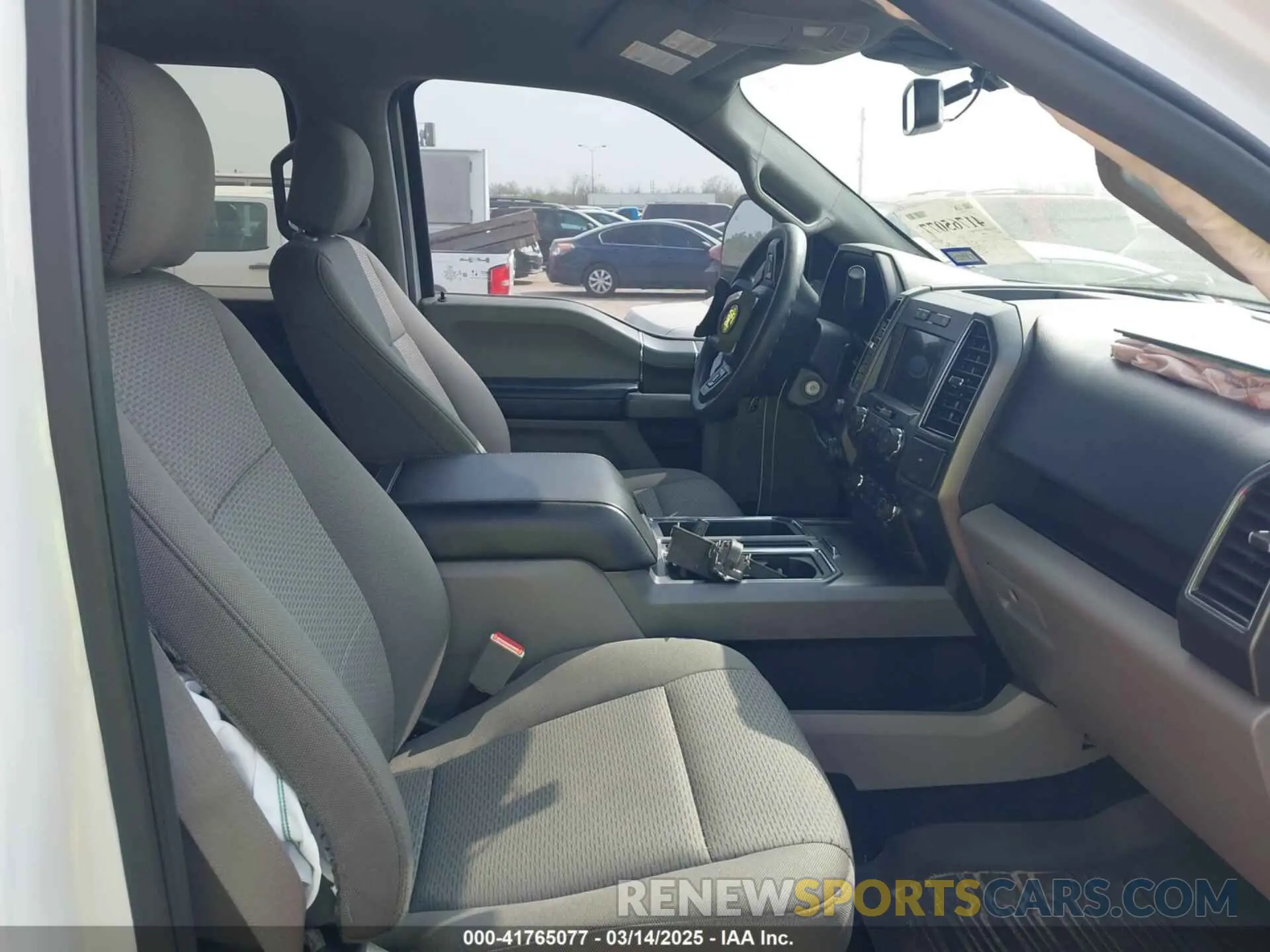 5 fotografías del automóvil dañado 1FTEW1E11LFA37975 FORD F-150 2020