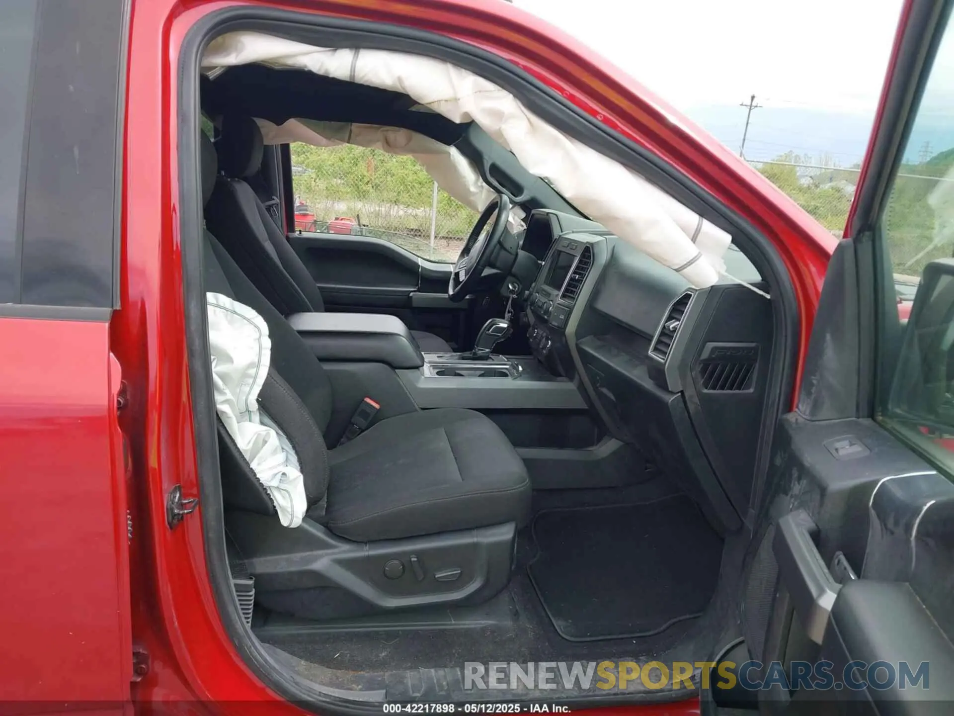 5 fotografías del automóvil dañado 1FTEW1E40LFC01811 FORD F-150 2020