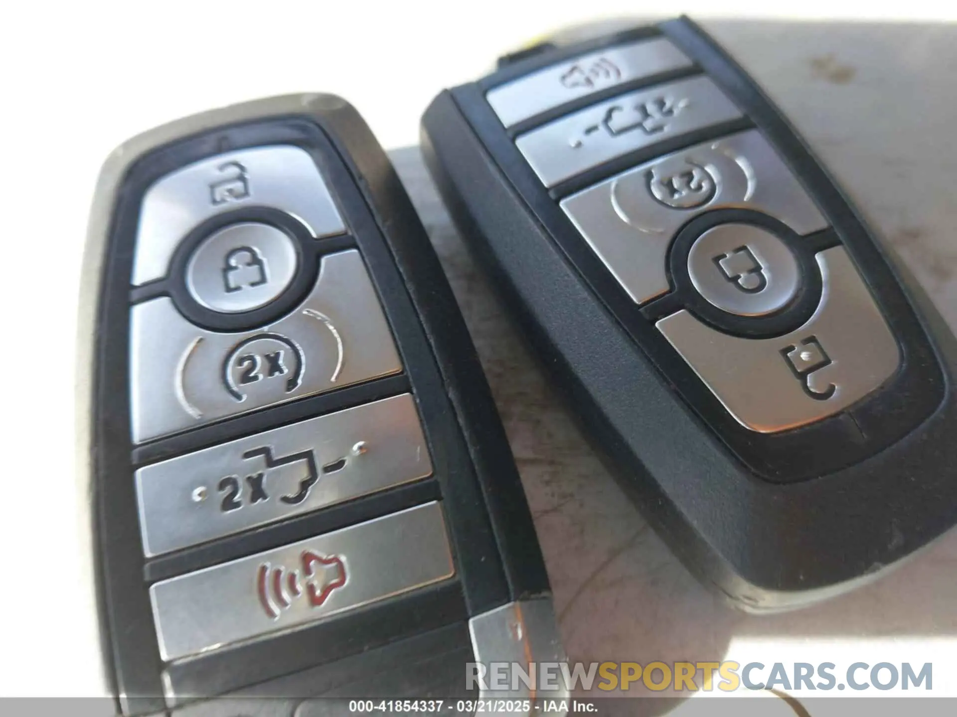11 fotografías del automóvil dañado 1FTEW1E40LFC02747 FORD F-150 2020