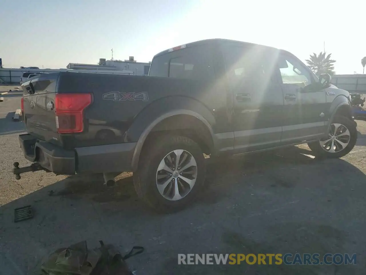 3 fotografías del automóvil dañado 1FTEW1E41LFA64670 FORD F-150 2020