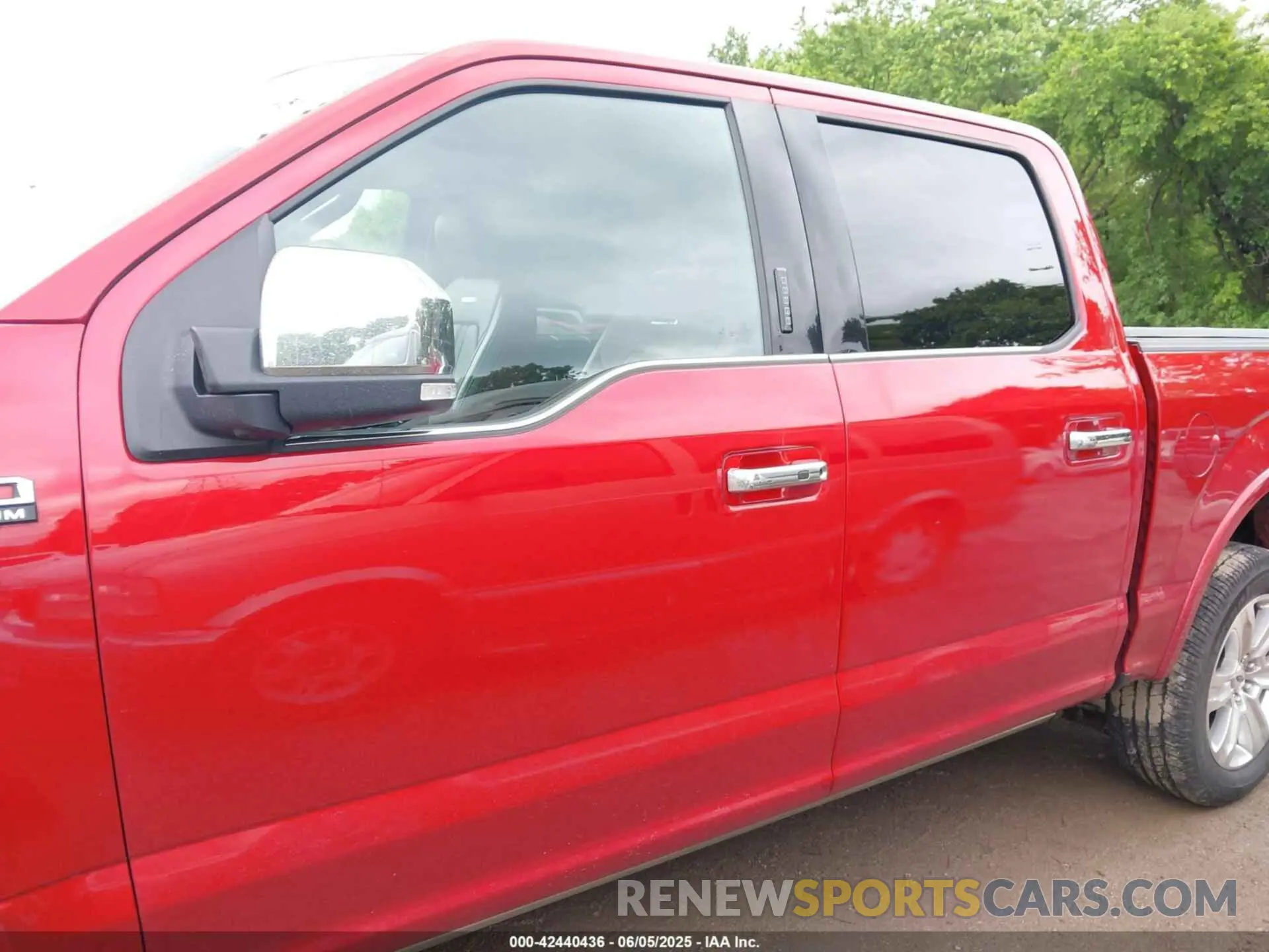 14 fotografías del automóvil dañado 1FTEW1E41LFB78832 FORD F-150 2020