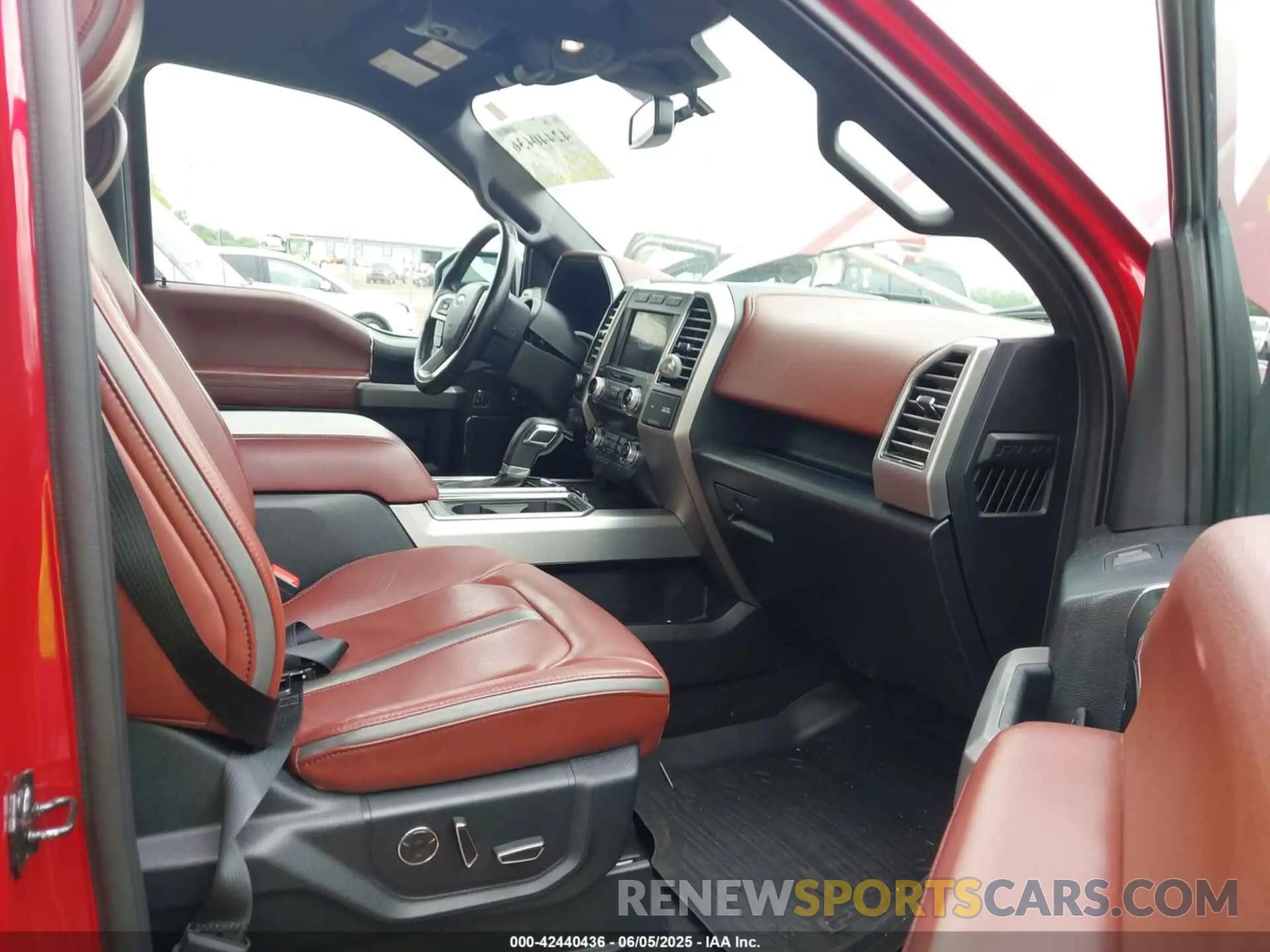5 fotografías del automóvil dañado 1FTEW1E41LFB78832 FORD F-150 2020