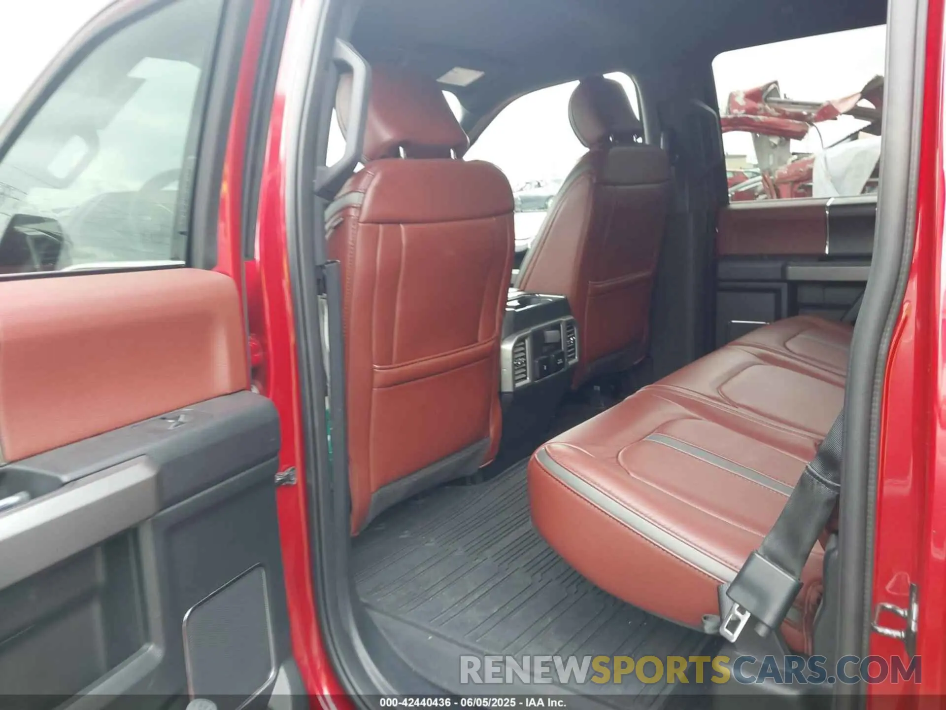 8 fotografías del automóvil dañado 1FTEW1E41LFB78832 FORD F-150 2020