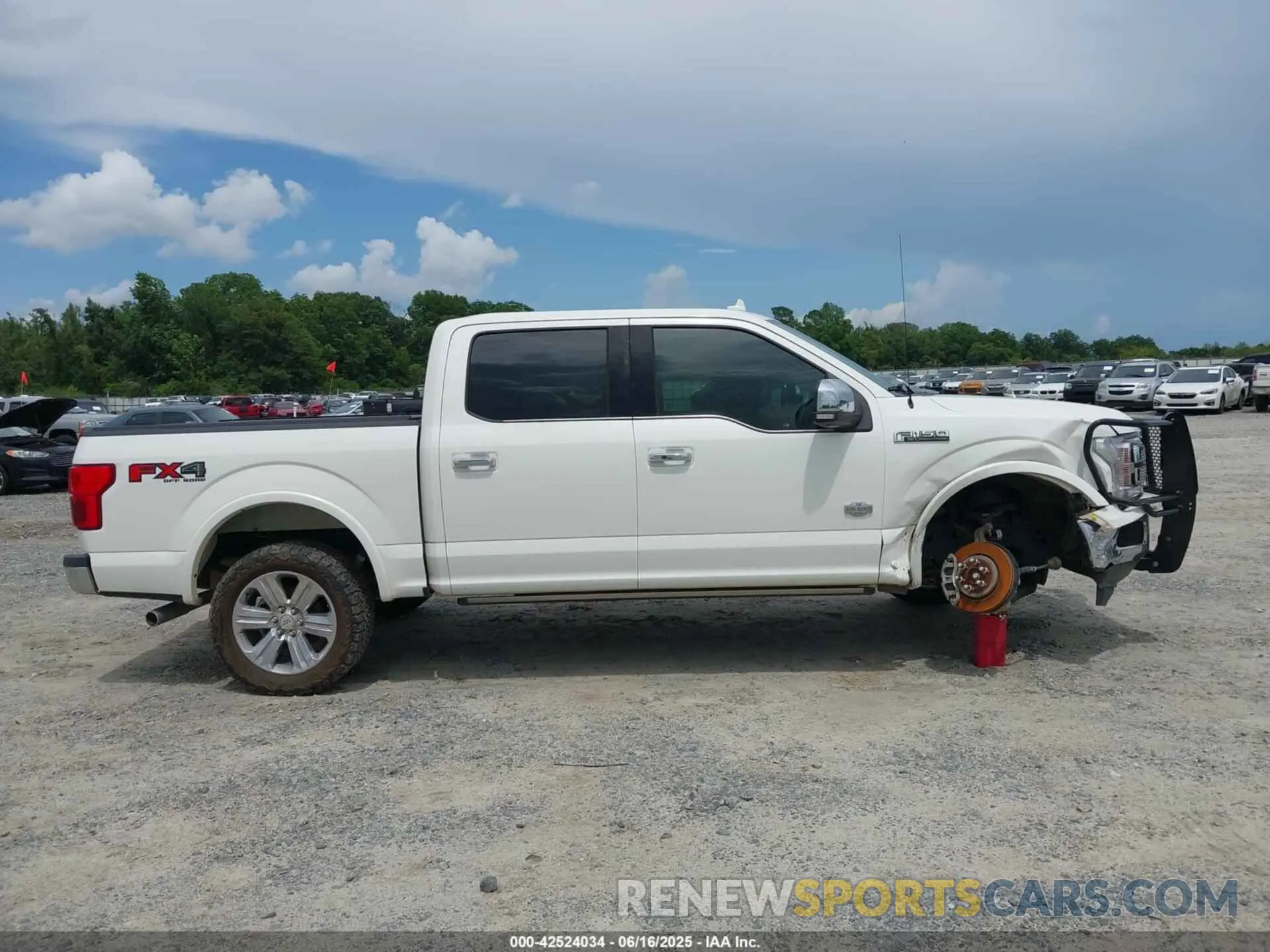 13 fotografías del automóvil dañado 1FTEW1E41LFC28984 FORD F-150 2020