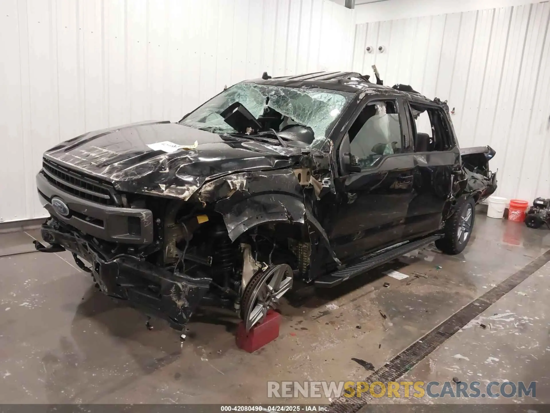 2 fotografías del automóvil dañado 1FTEW1E41LKE94495 FORD F-150 2020