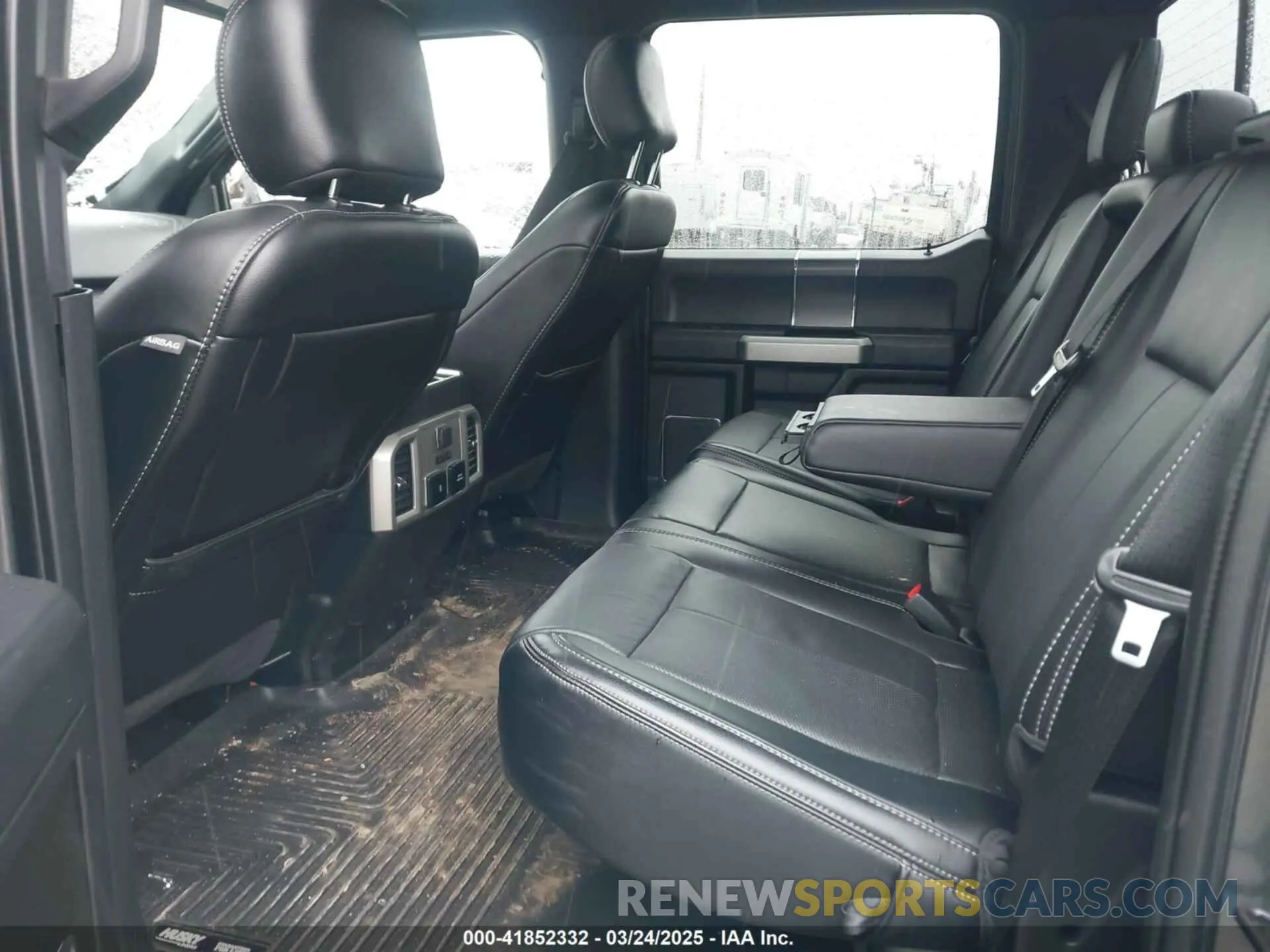 8 fotografías del automóvil dañado 1FTEW1E44LKE01615 FORD F-150 2020