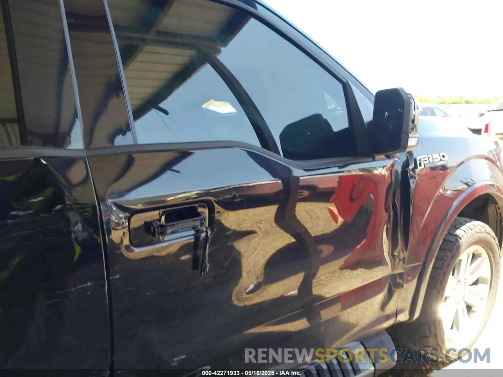 5 fotografías del automóvil dañado 1FTEW1E49LKF46410 FORD F-150 2020