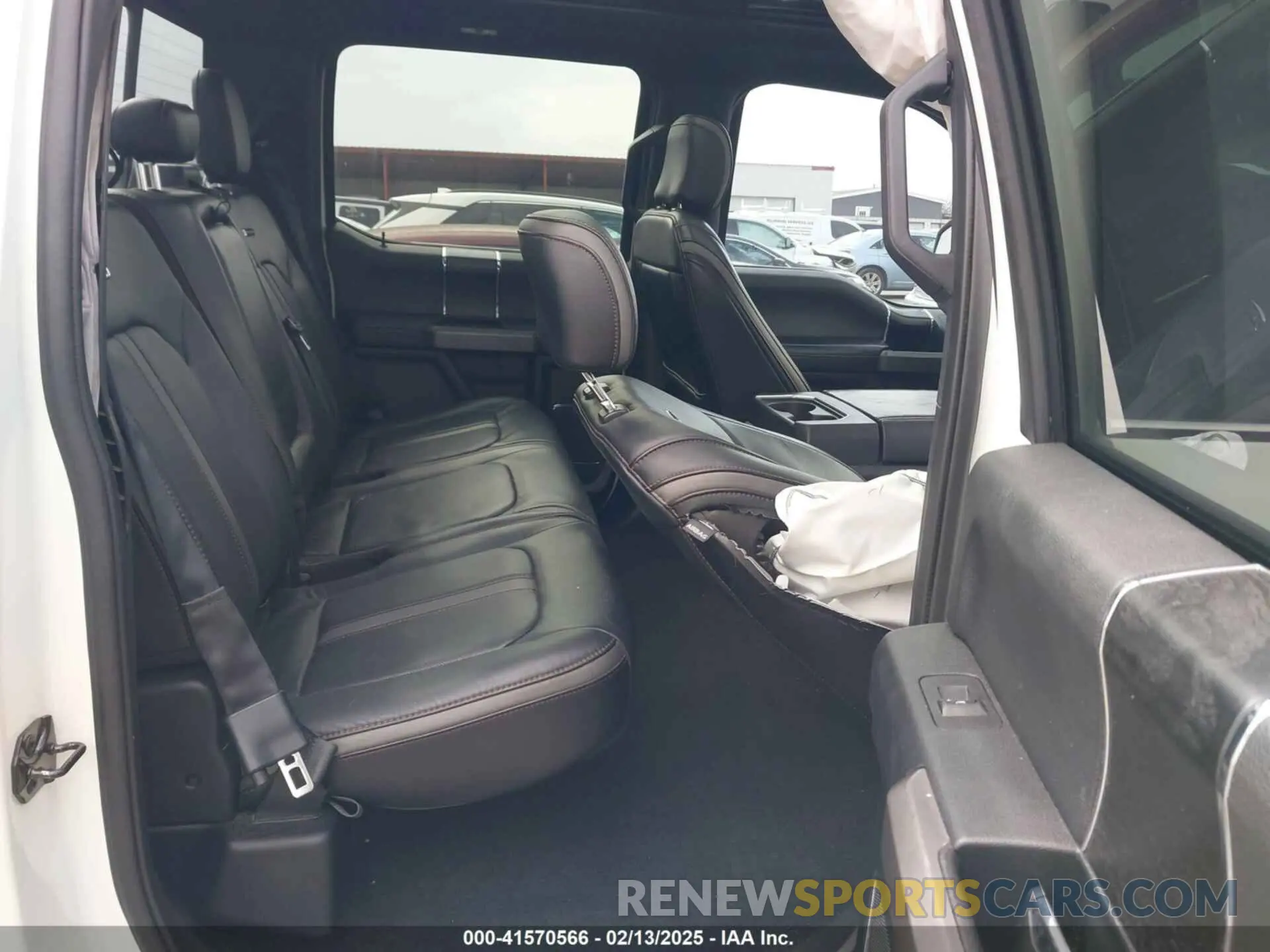 8 fotografías del automóvil dañado 1FTEW1E4XLFB78604 FORD F-150 2020