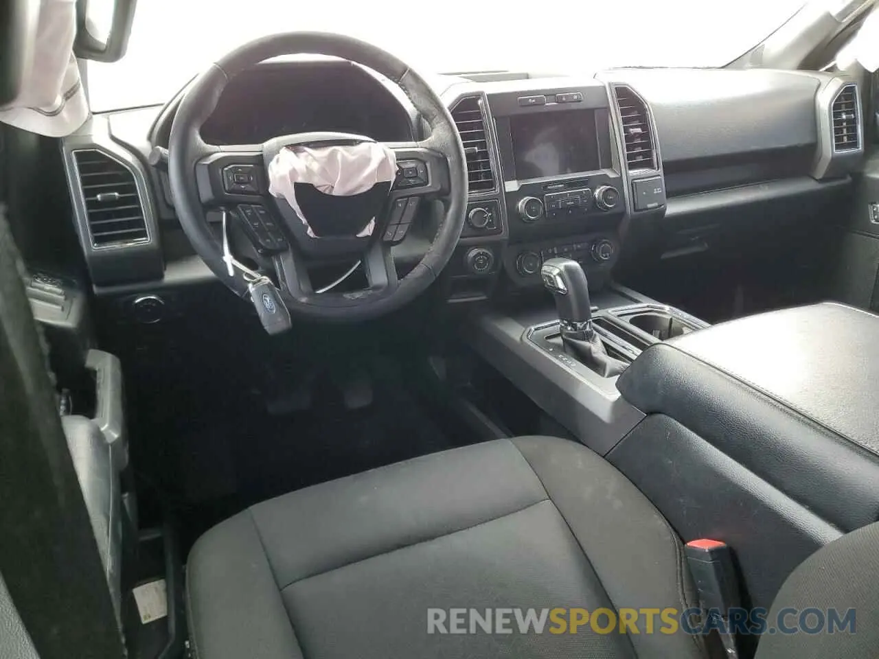 8 fotografías del automóvil dañado 1FTEW1E4XLFC60431 FORD F-150 2020