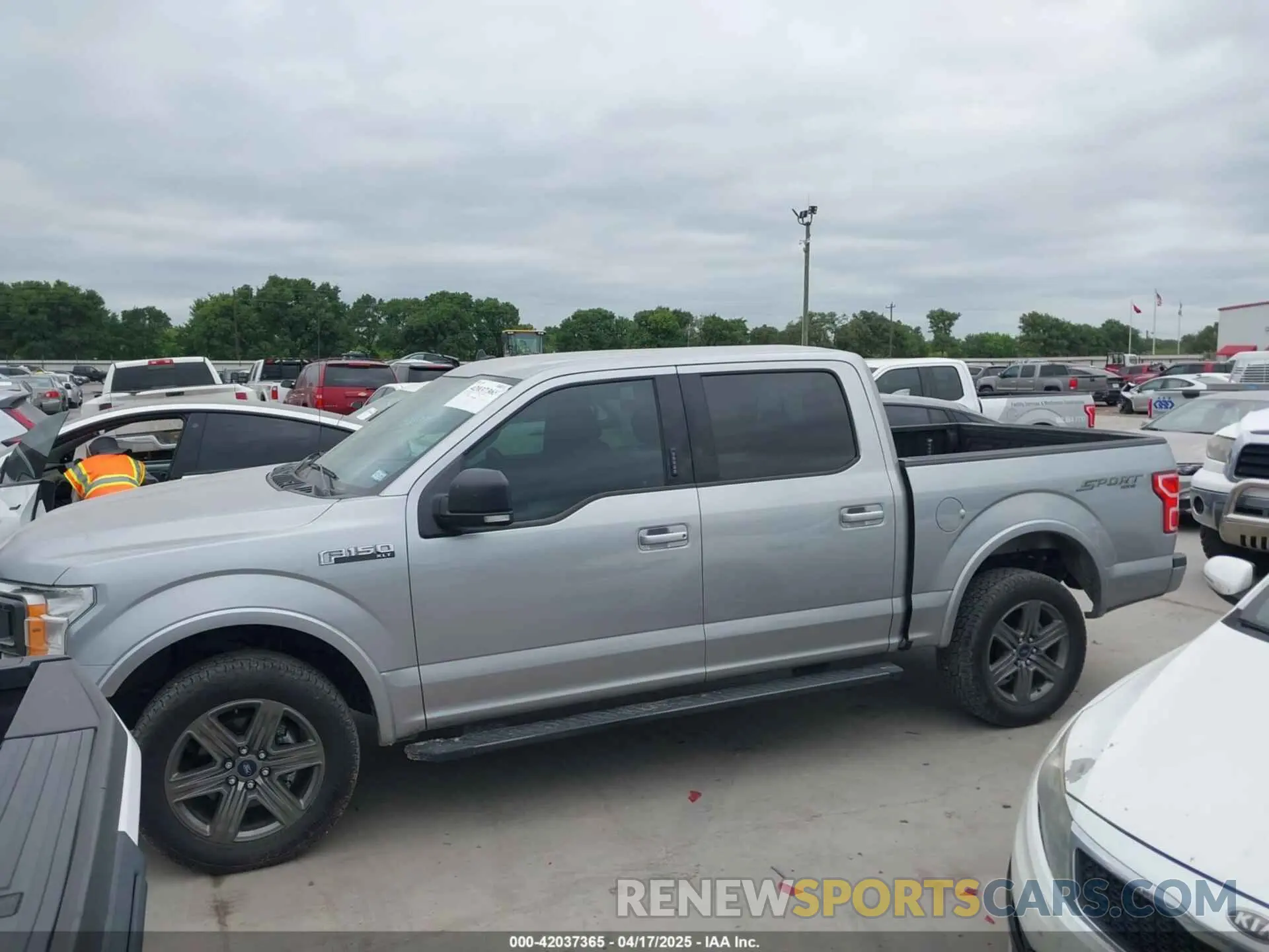 14 fotografías del automóvil dañado 1FTEW1E4XLKE93166 FORD F-150 2020
